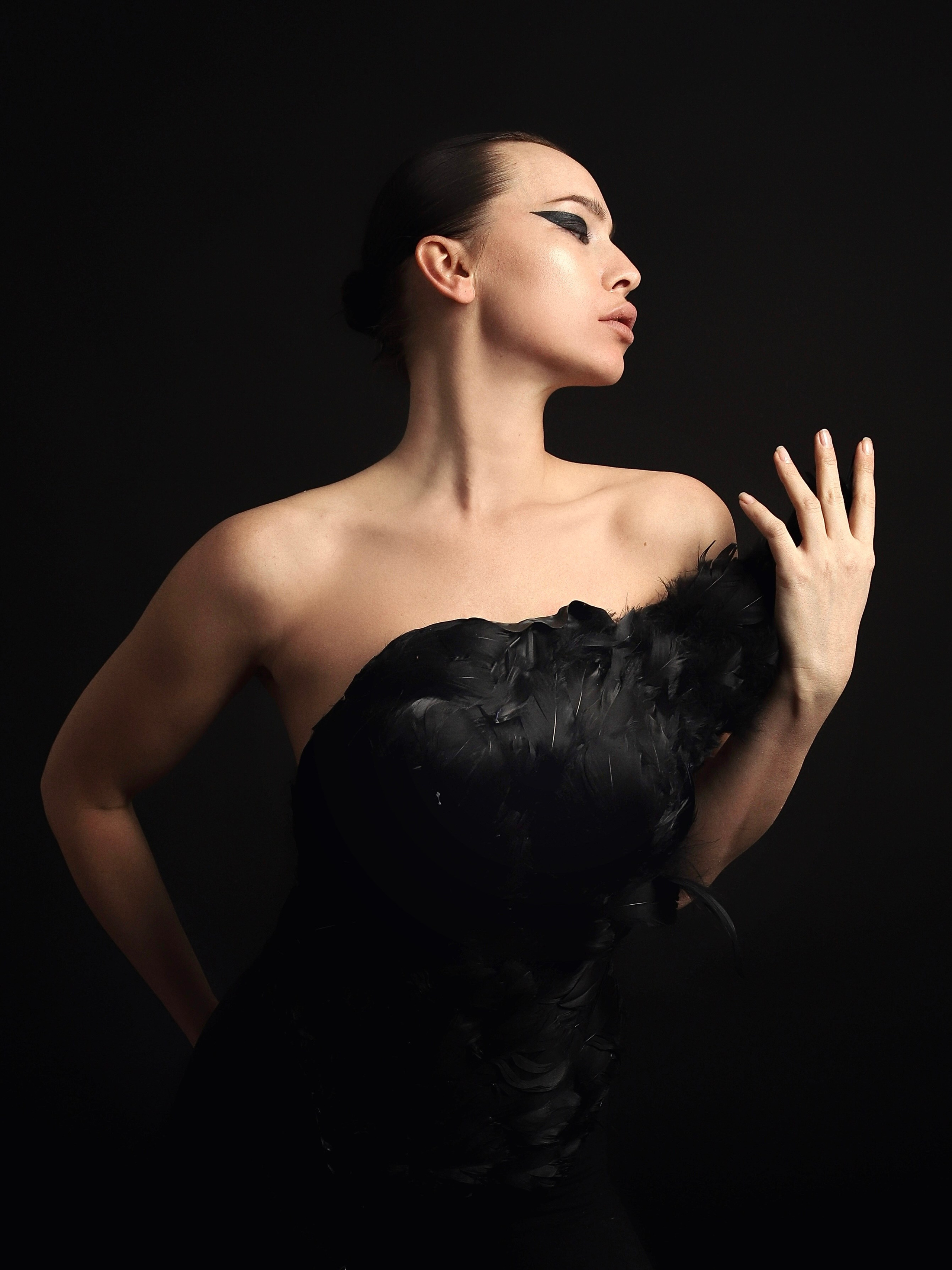 BLACK (чёрный). «ХИЩ»