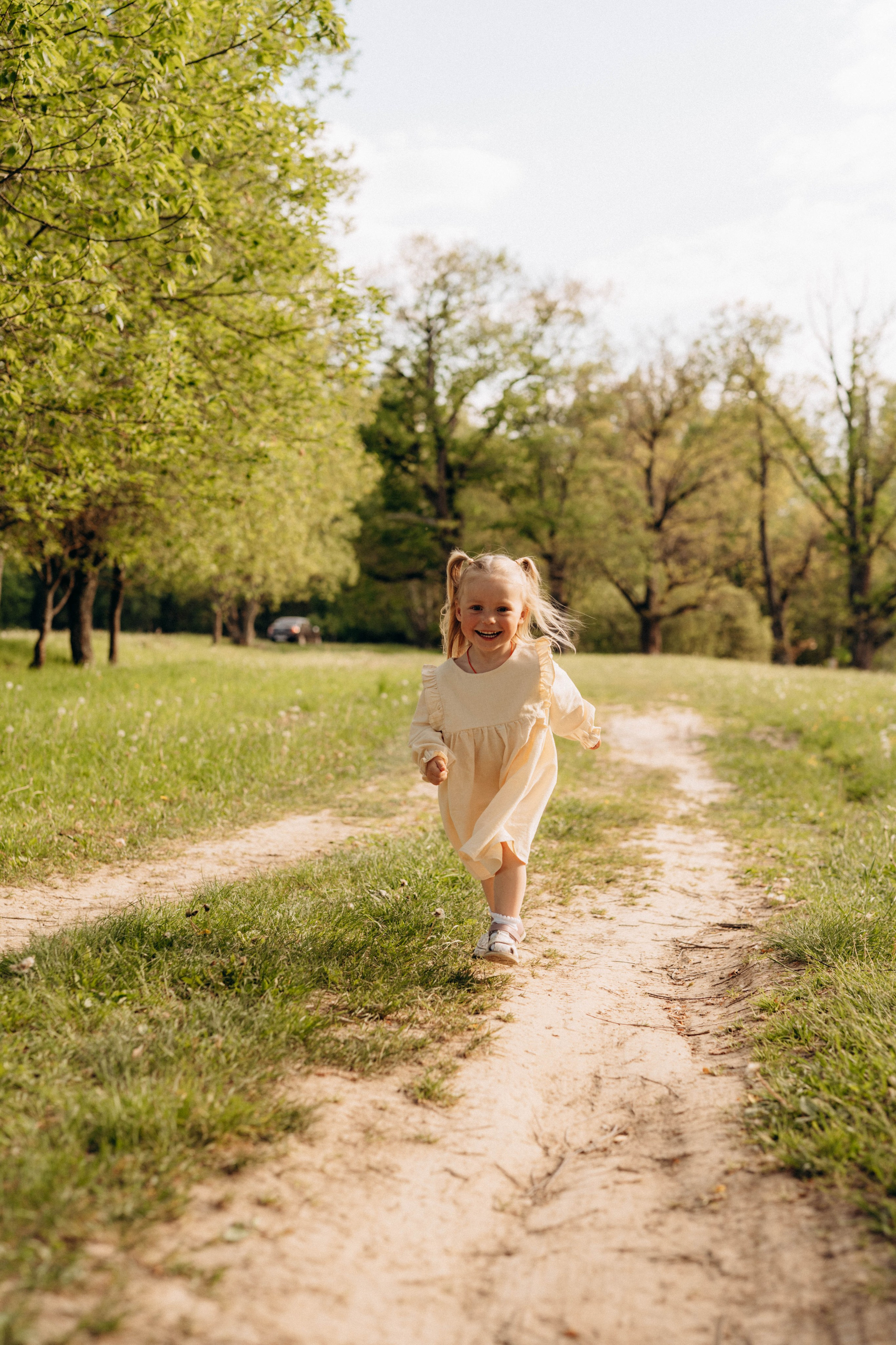 Прогулка Данилы, Алёны и Арины. Свадебный и семейный фотограф в Калуге Анна Киреева