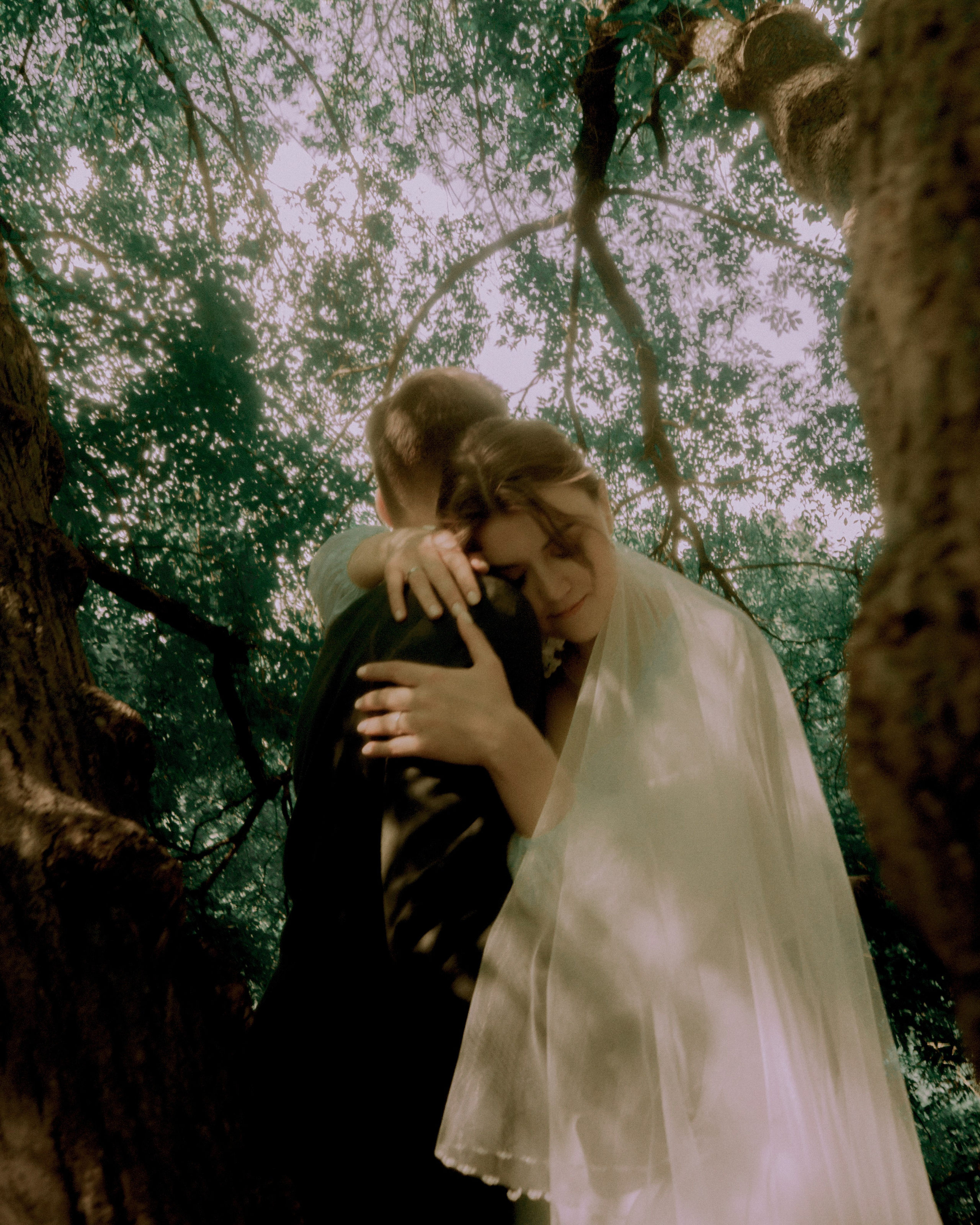 Москва как декорация любви — свадебная фотосессия в городе и на природе. Свадебный фотограф в Санкт-Петербурге Миша Репина