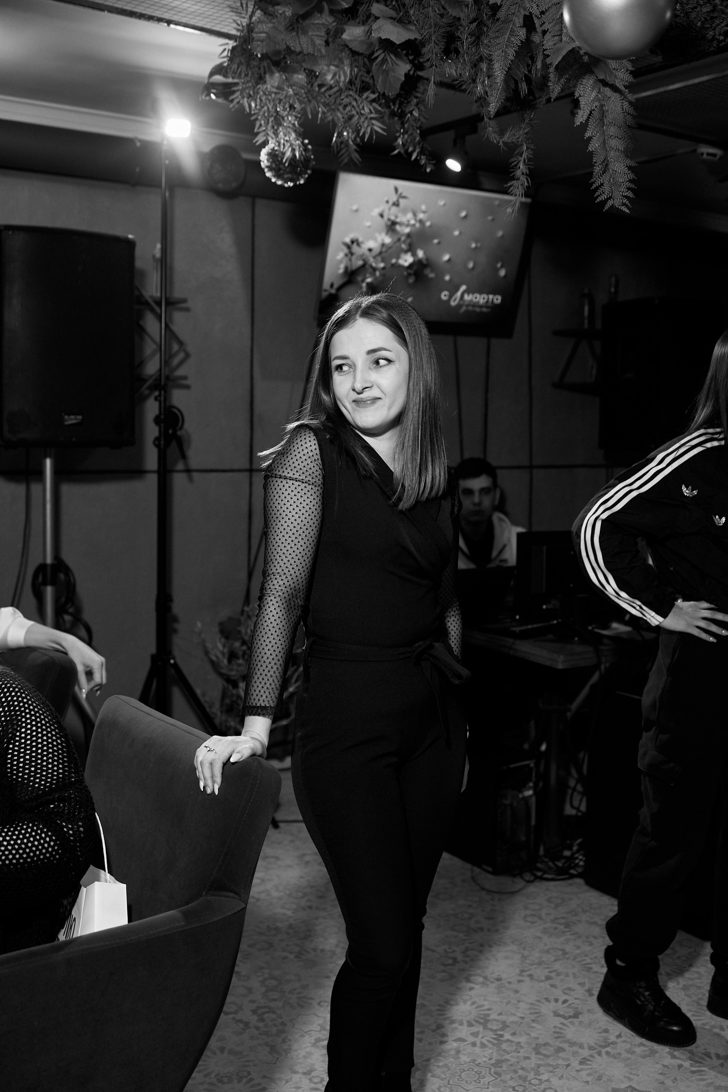 MAXIM & DAMIR | FOREST BAR | 8 МАРТА!. Главная