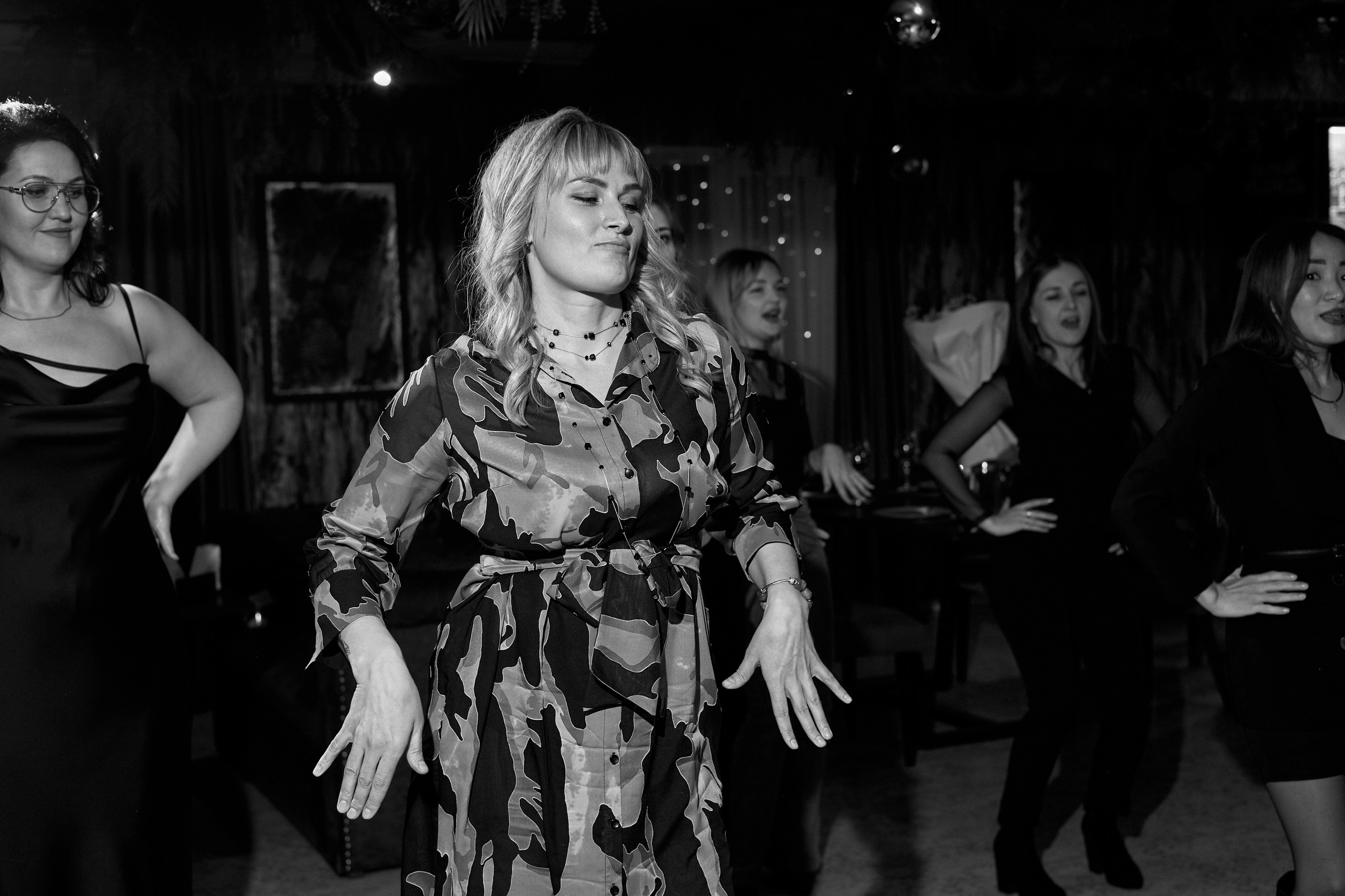 MAXIM & DAMIR | FOREST BAR | 8 МАРТА!. Главная