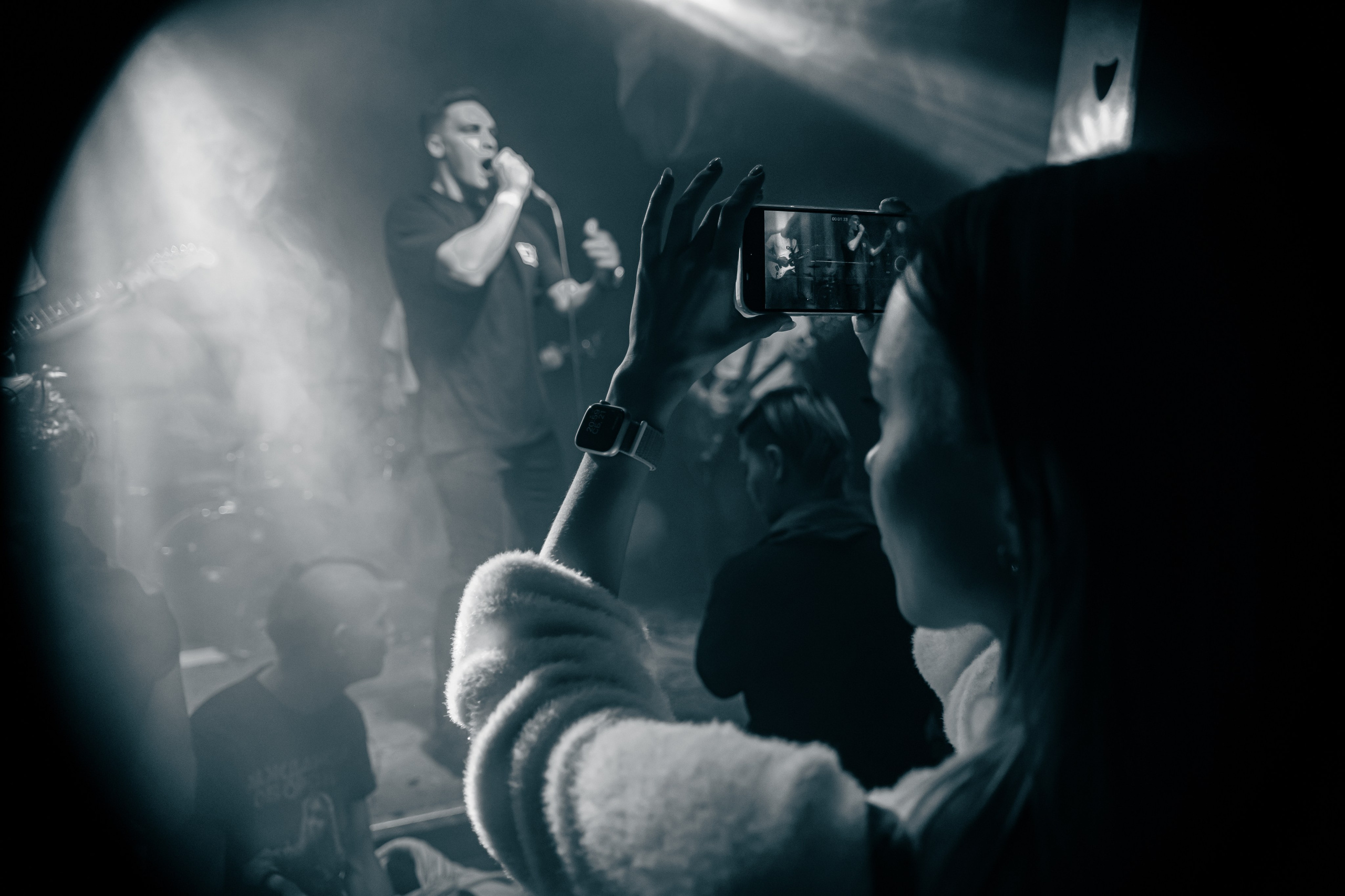 Ex-позиция. Рок-ёлка, клуб-галерея Эрмитаж. 21.12.2024. Фотограф Регина Крикунова г. Красноярск