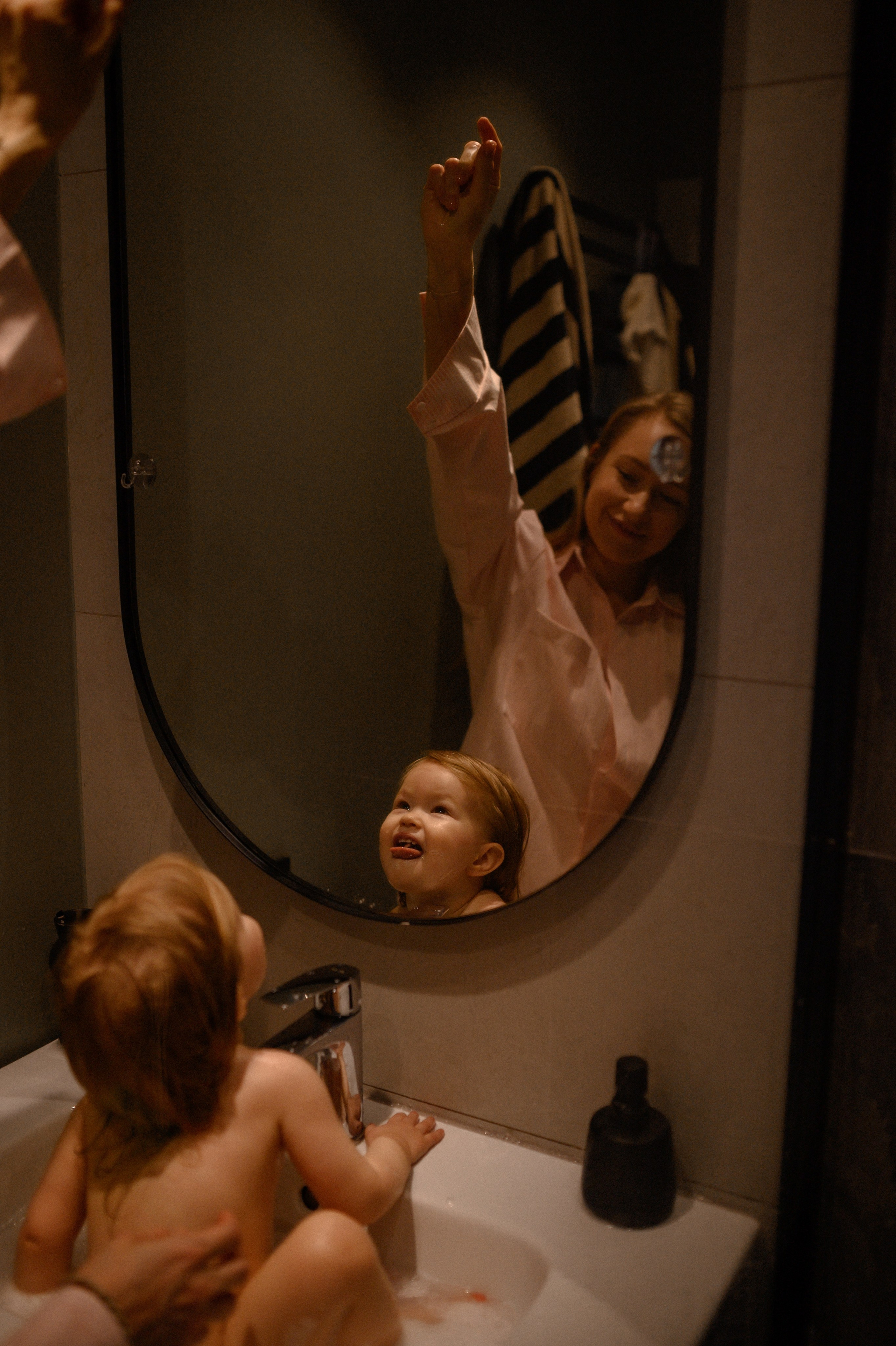 Даша и Варя дома. Семейный и свадебный lifestyle-фотограф в Москве Мария Петрова