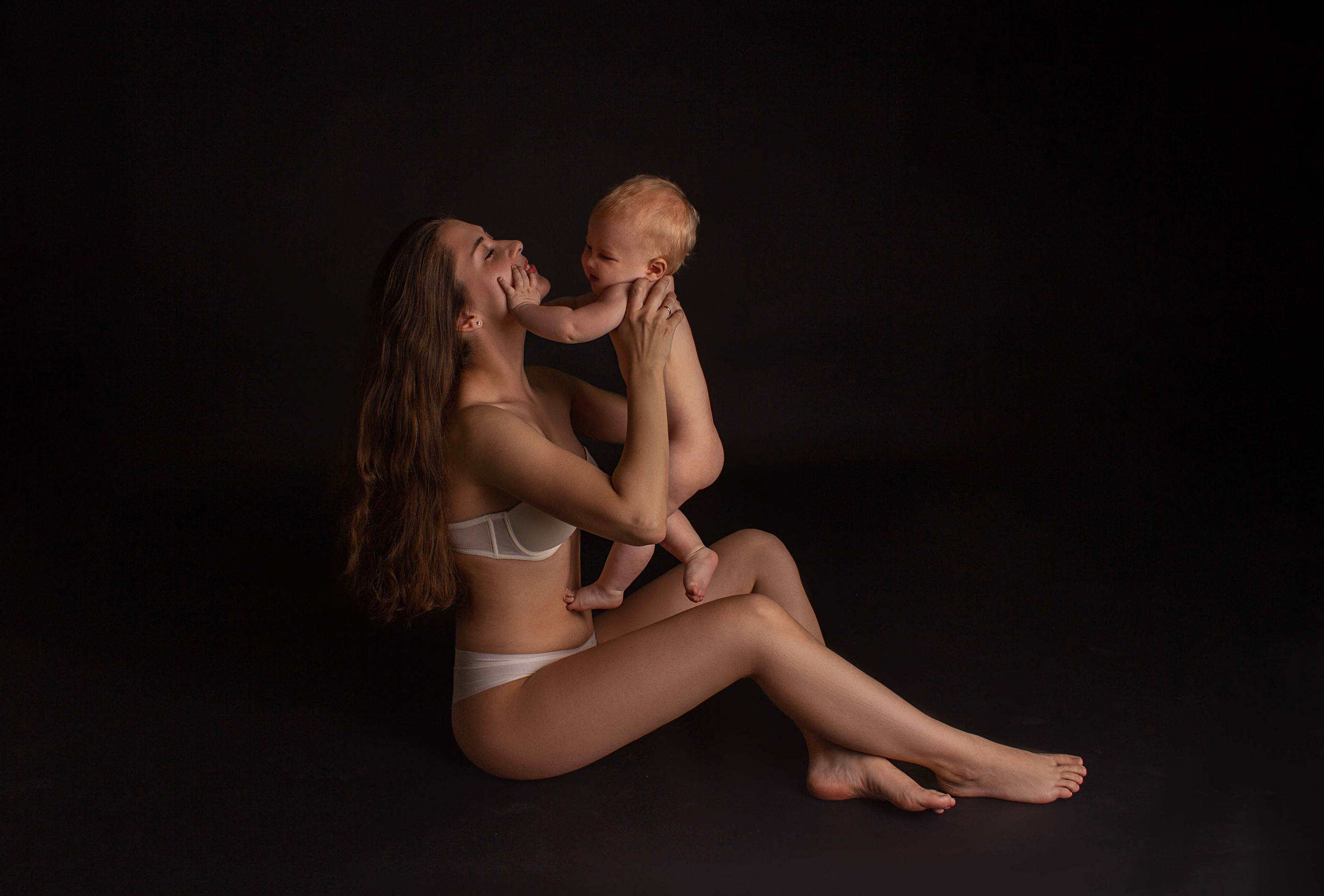 Ксения и Алан. Фотограф новорожденных в Нижнем Новгороде Надежда Кадылкина