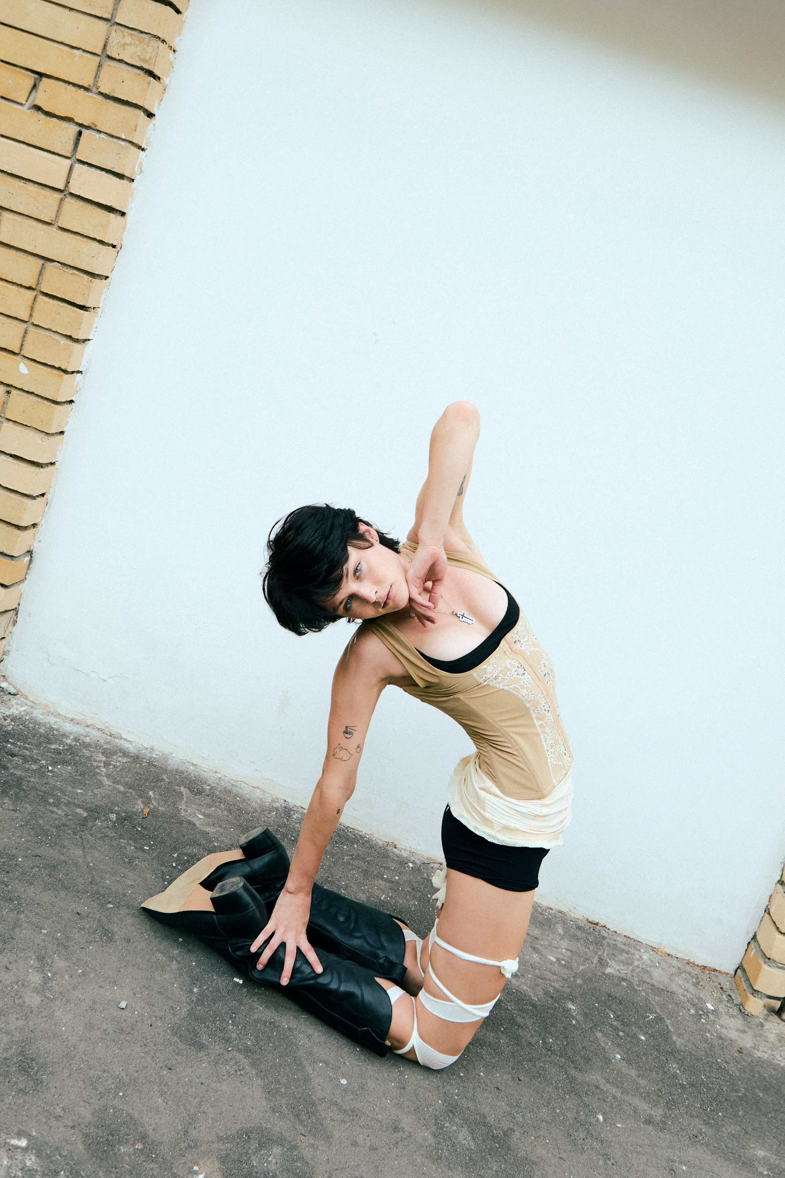 Alan (lumpenmen). Arina Kharakhashian