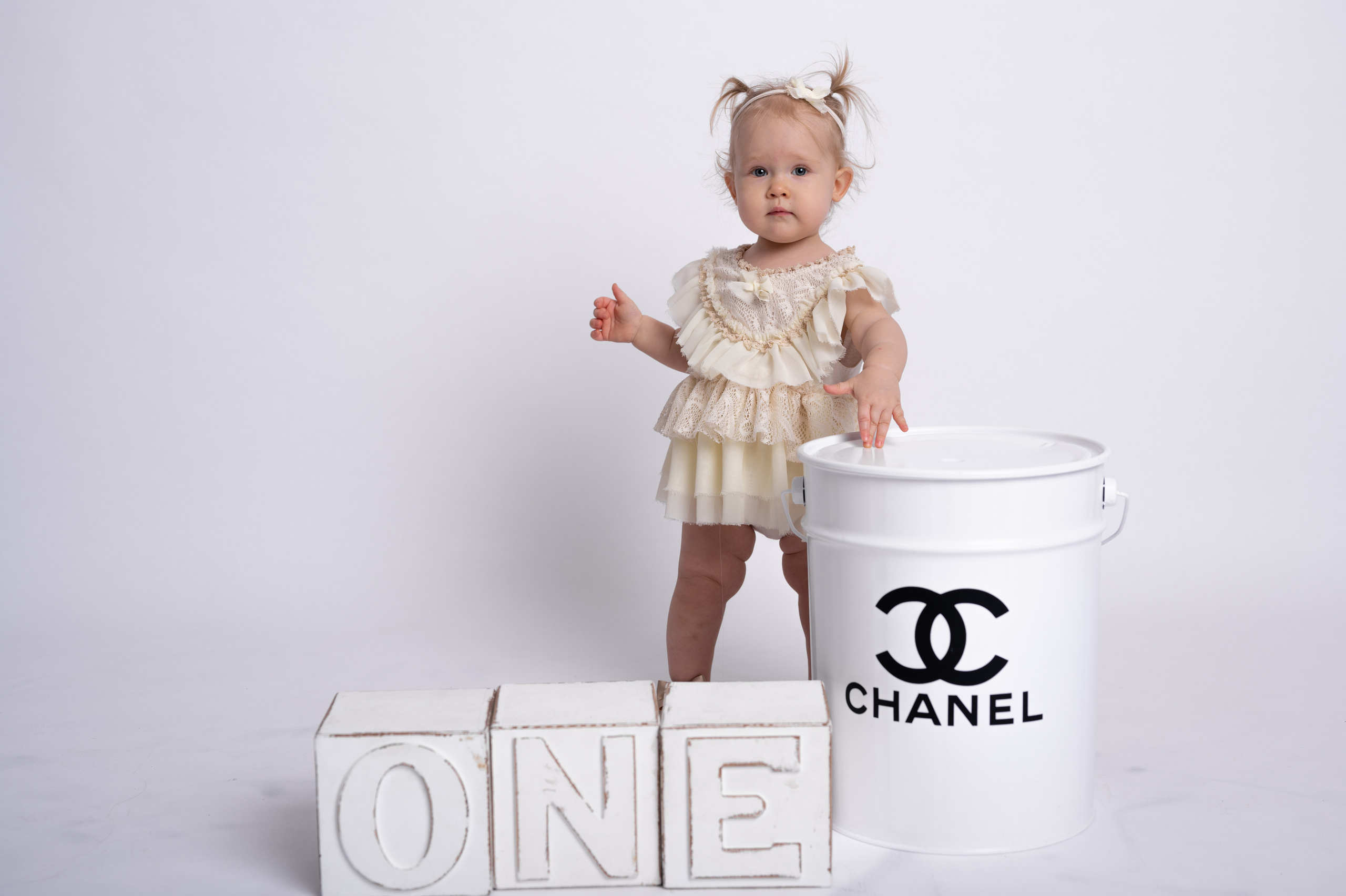 Фотосессия на годик для девочки. Фотосессия на годик в Москве. Фотограф годовасия