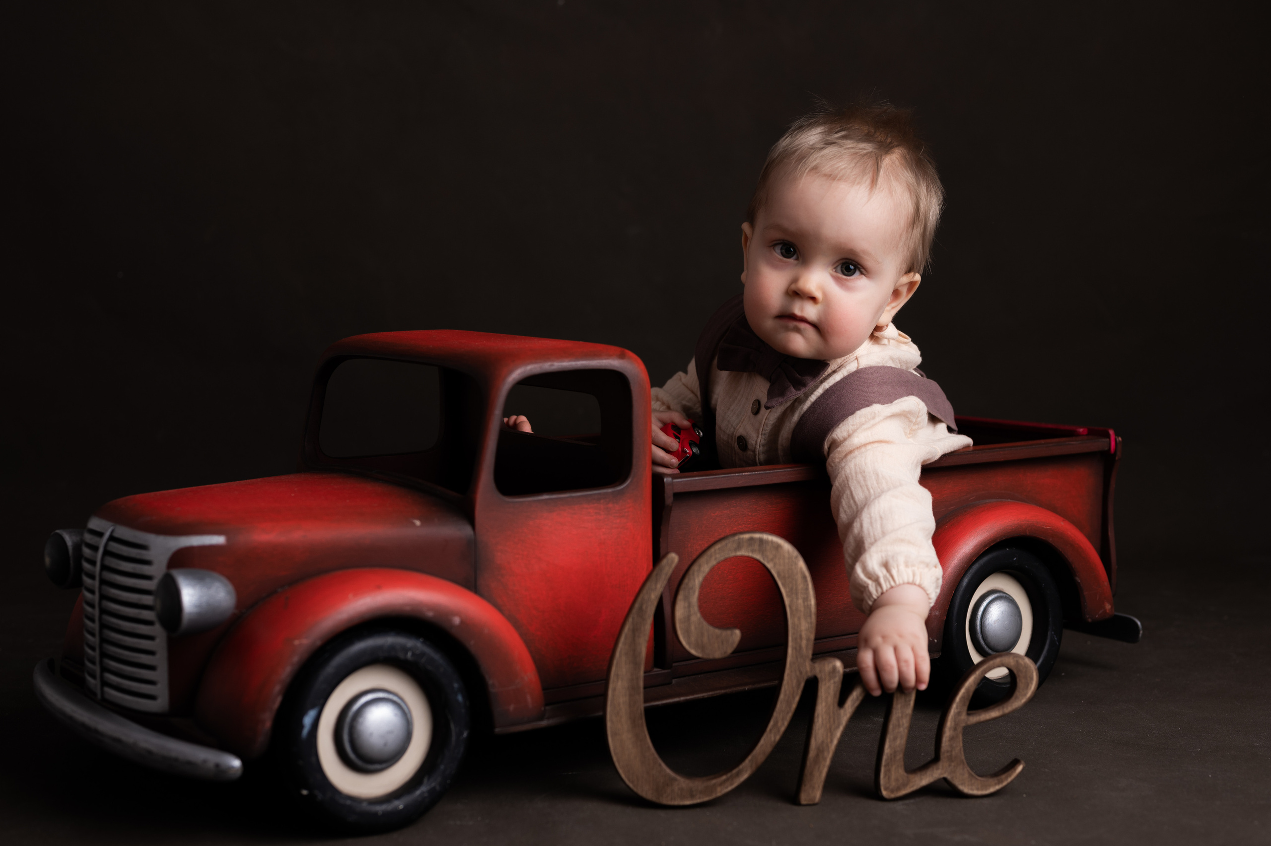 Фотосессия на годик для мальчика. Фотосессия на годик в Москве. Фотограф годовасия