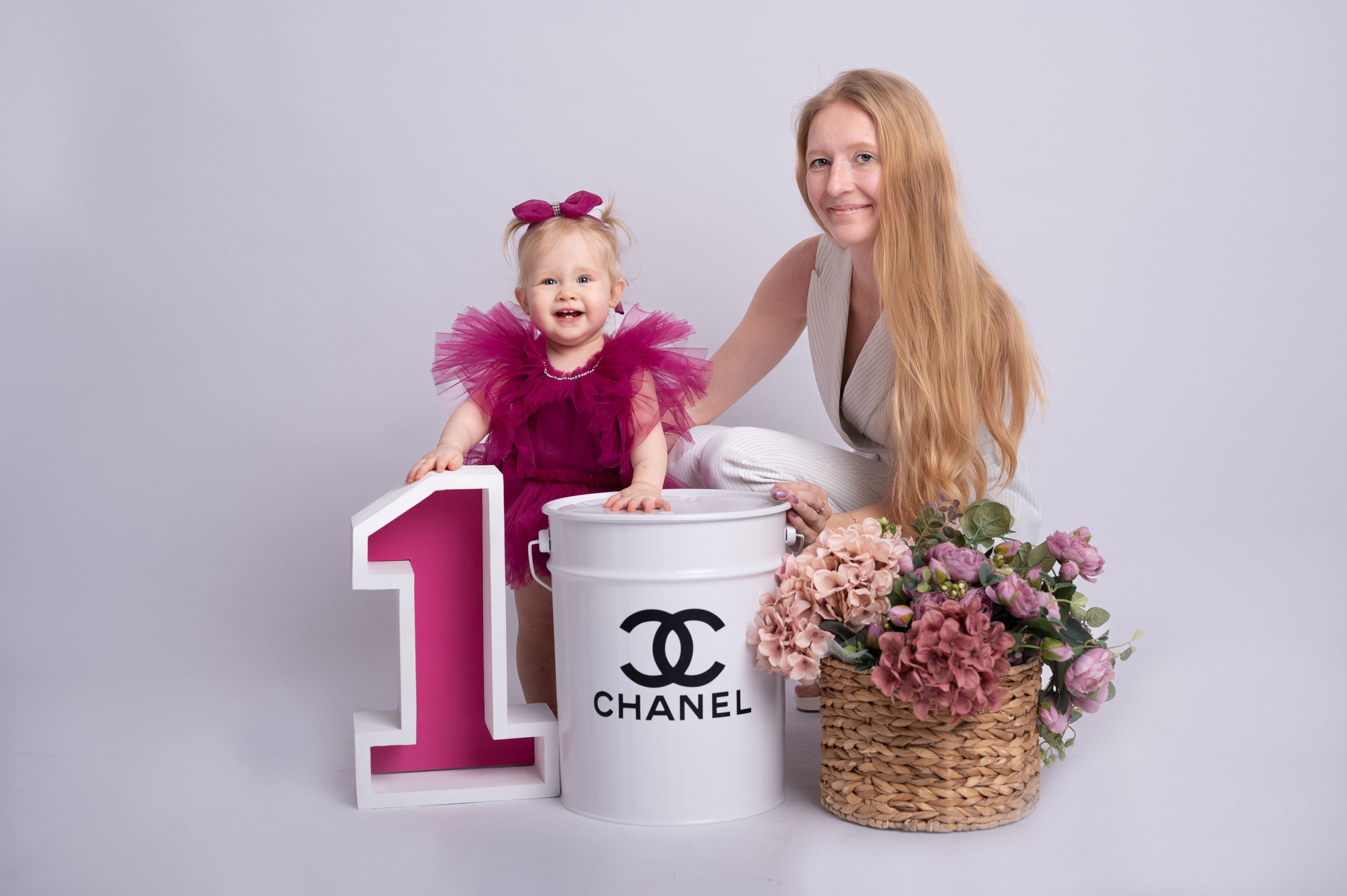 Семейные кадры. Фотосессия на годик в Москве. Фотограф годовасия