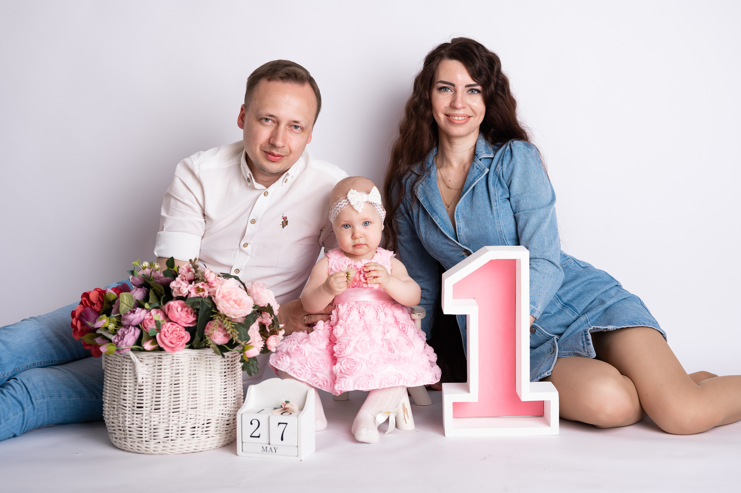 Семейные кадры. Фотосессия на годик в Москве. Фотограф годовасия