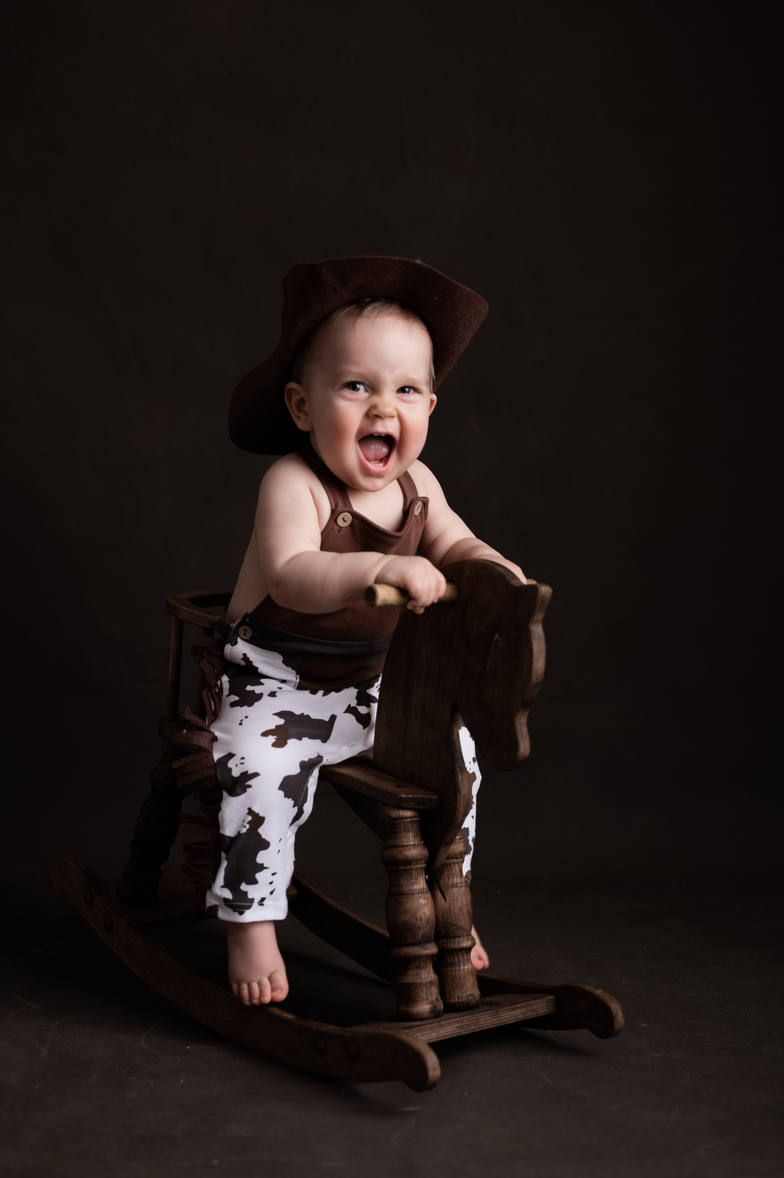 Фотосессия на годик для мальчика. Фотосессия на годик в Москве. Фотограф годовасия