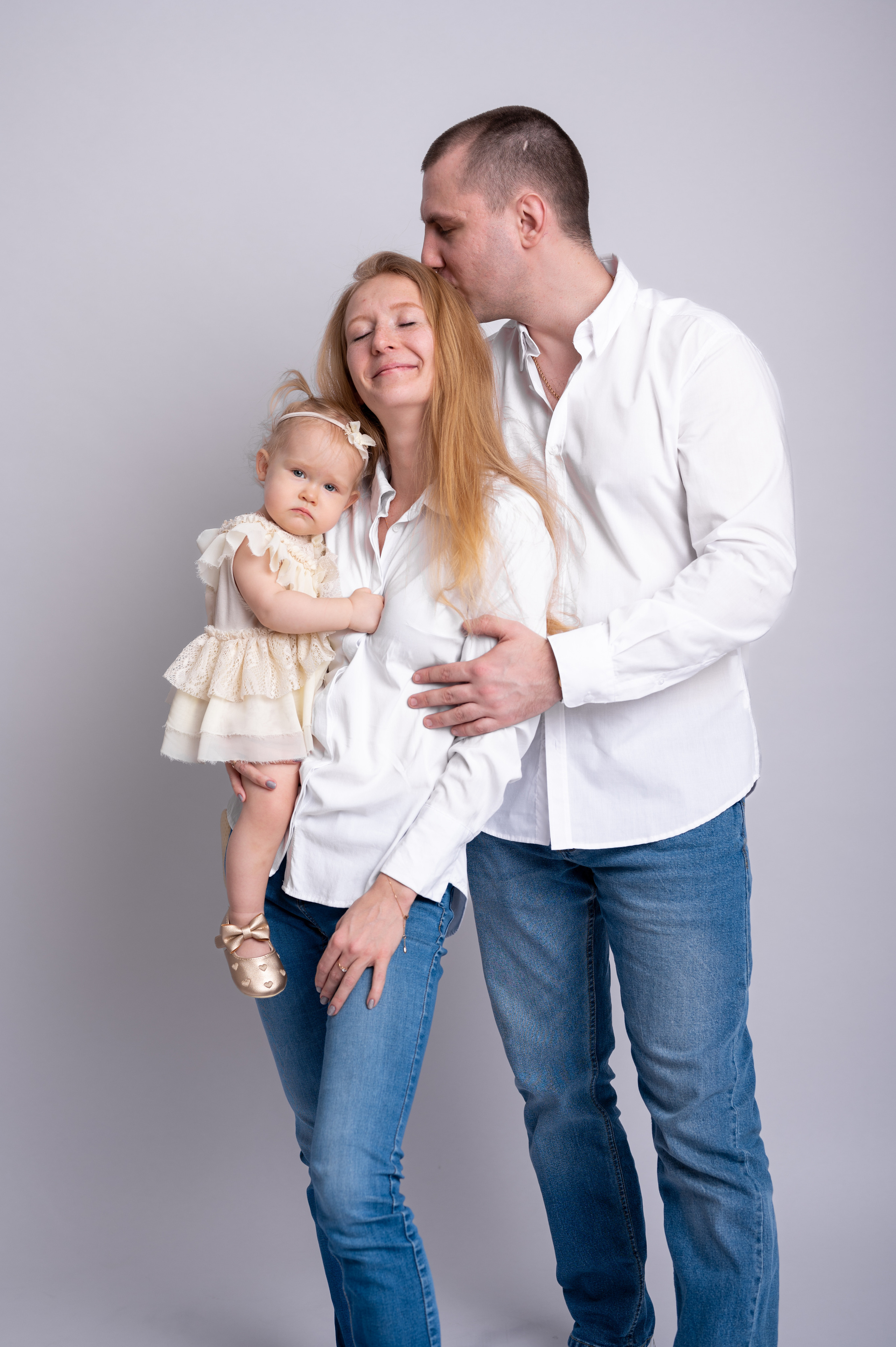 Семейные кадры. Фотосессия на годик в Москве. Фотограф годовасия