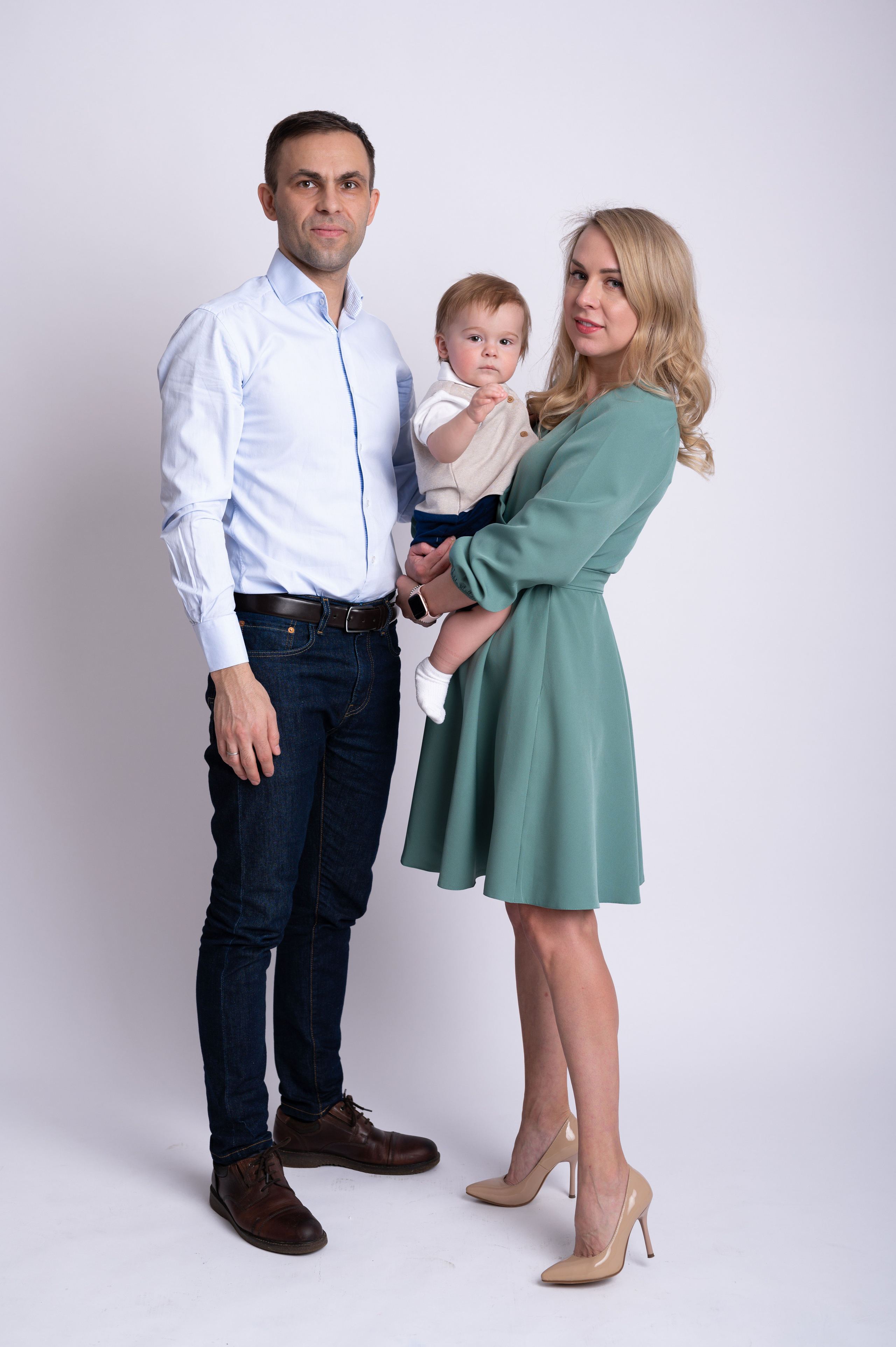 Семейные кадры. Фотосессия на годик в Москве. Фотограф годовасия