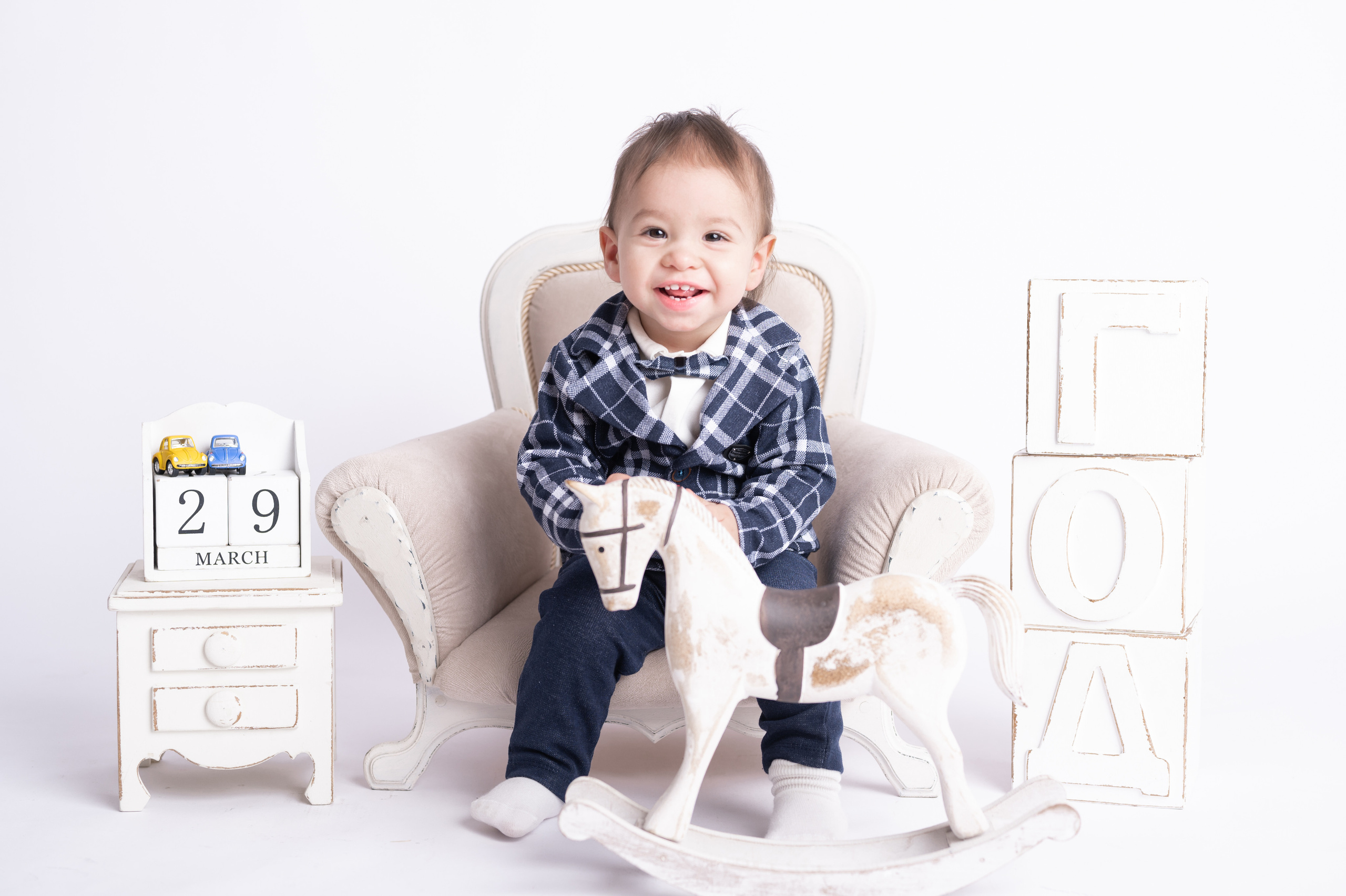 Фотосессия на годик для мальчика. Фотосессия на годик в Москве. Фотограф годовасия