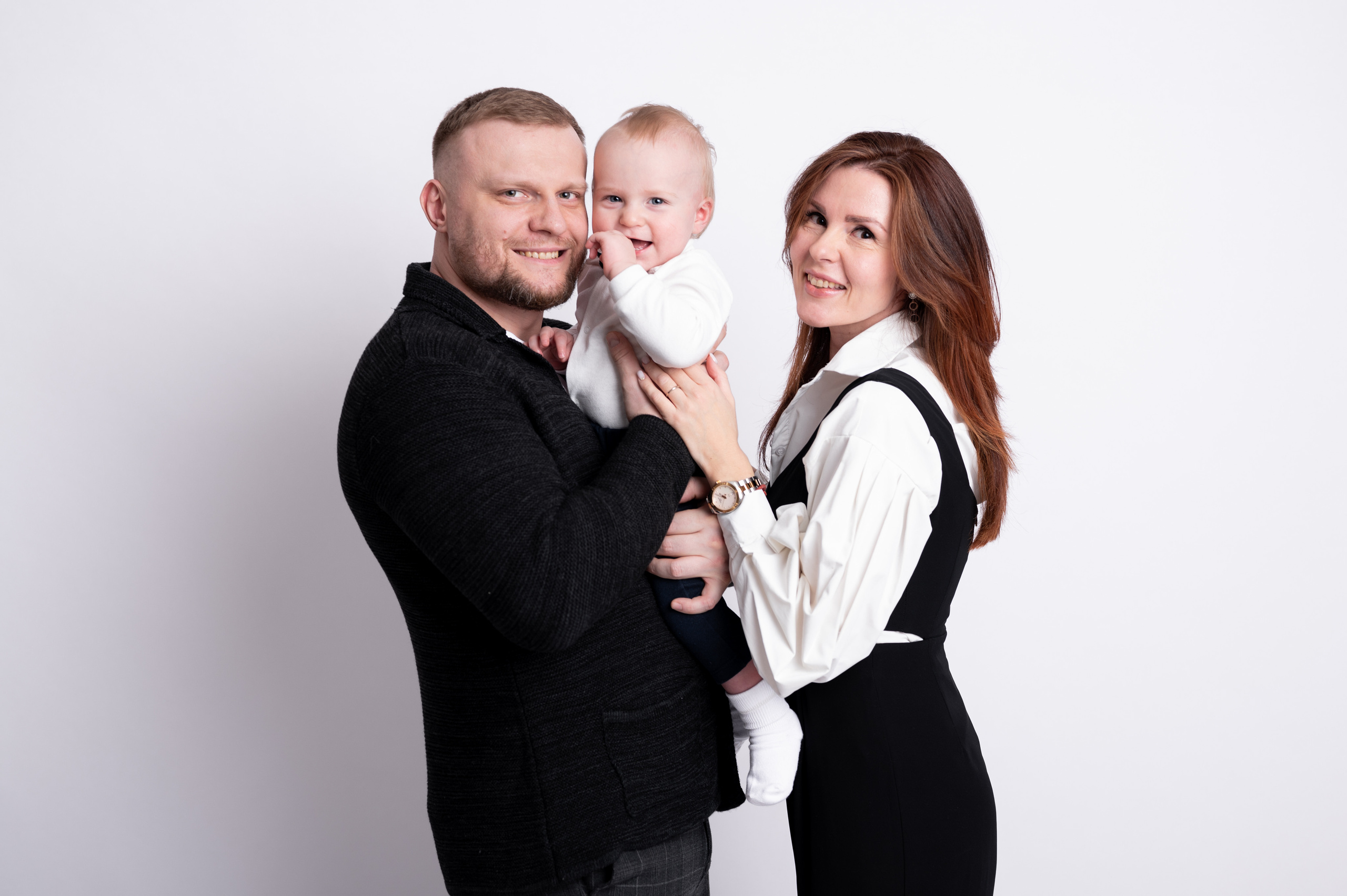 Семейные кадры. Фотосессия на годик в Москве. Фотограф годовасия