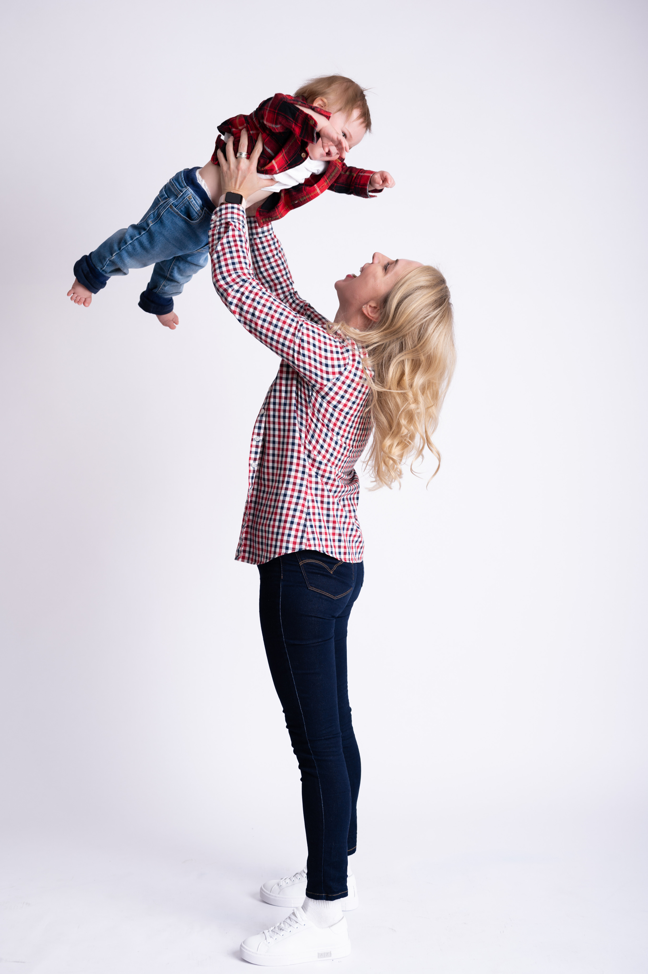 Семейные кадры. Фотосессия на годик в Москве. Фотограф годовасия