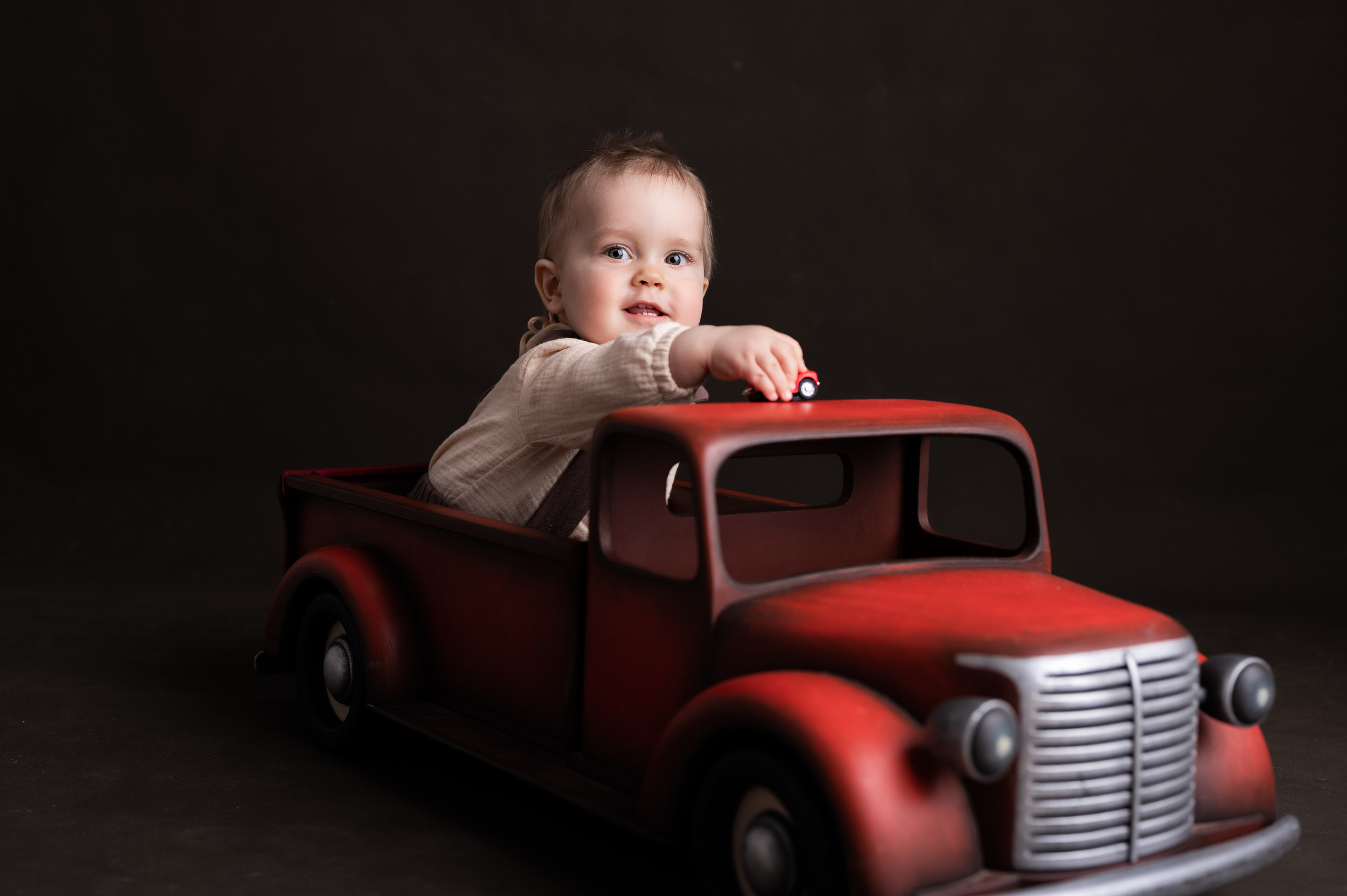 Фотосессия на годик для мальчика. Фотосессия на годик в Москве. Фотограф годовасия