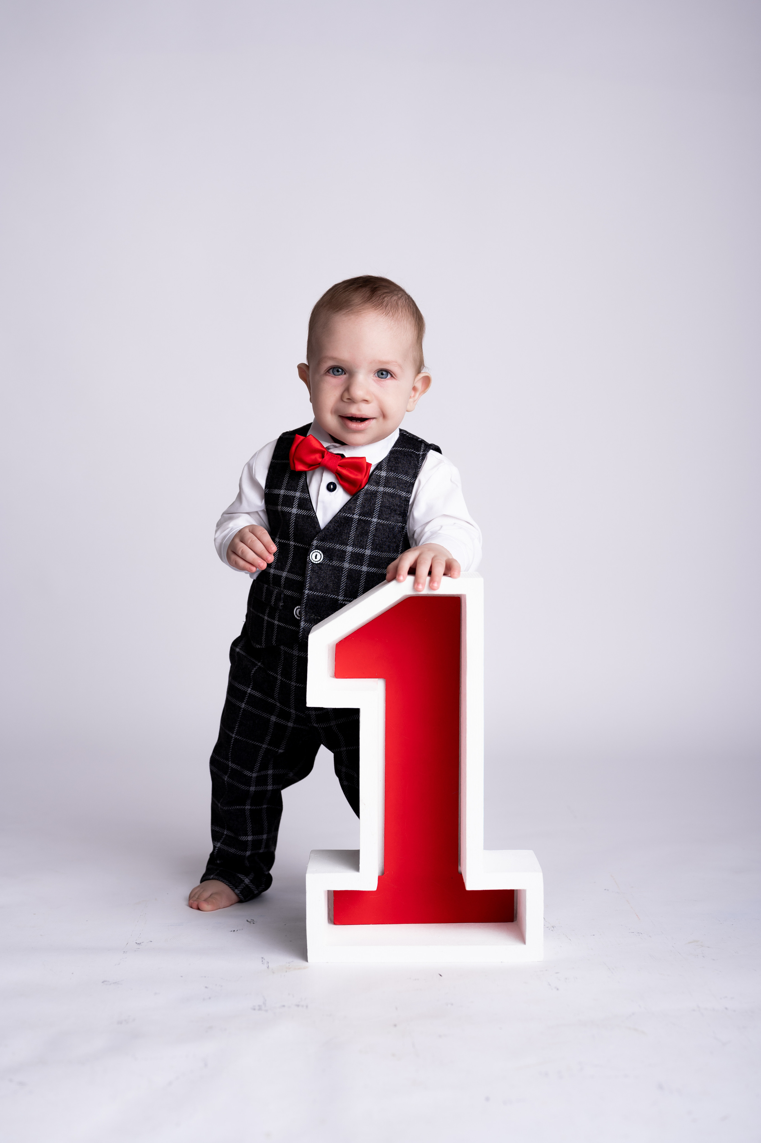 Фотосессия на годик для мальчика. Фотосессия на годик в Москве. Фотограф годовасия