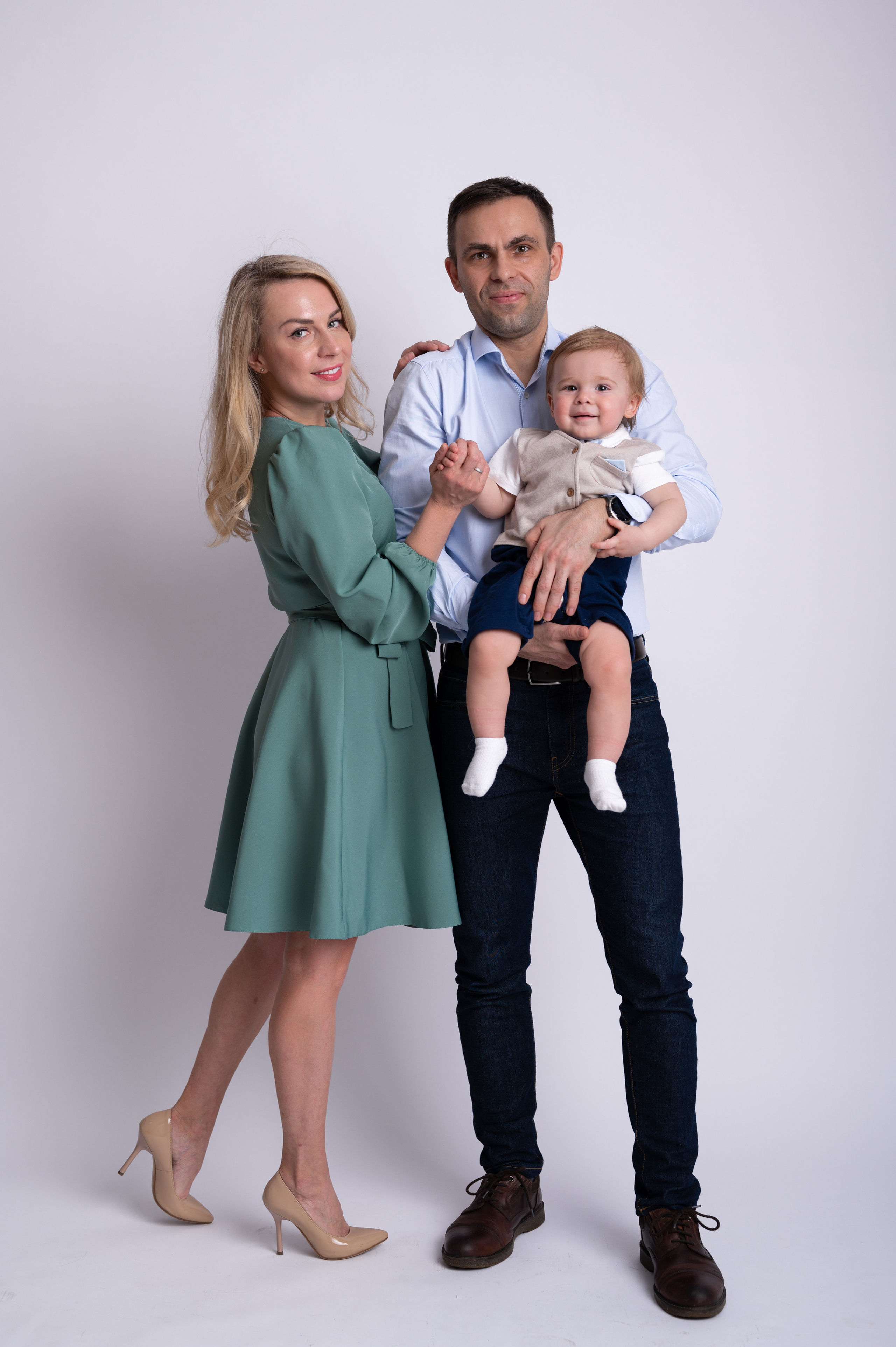 Семейные кадры. Фотосессия на годик в Москве. Фотограф годовасия