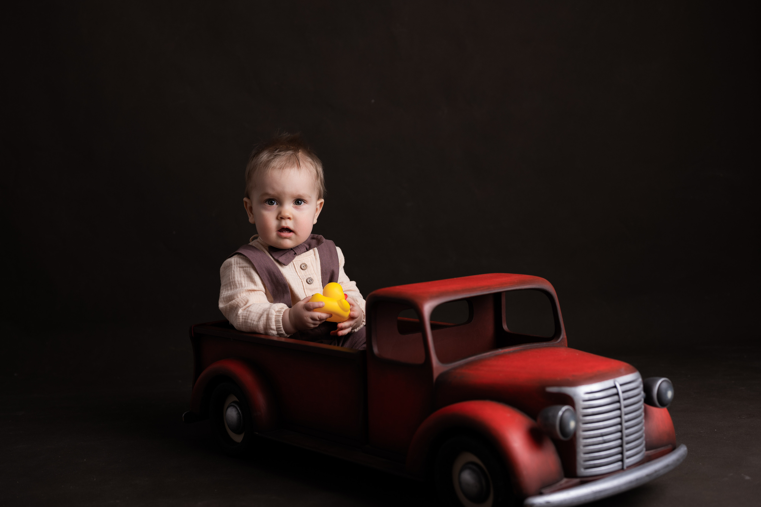 Фотосессия на годик для мальчика. Фотосессия на годик в Москве. Фотограф годовасия