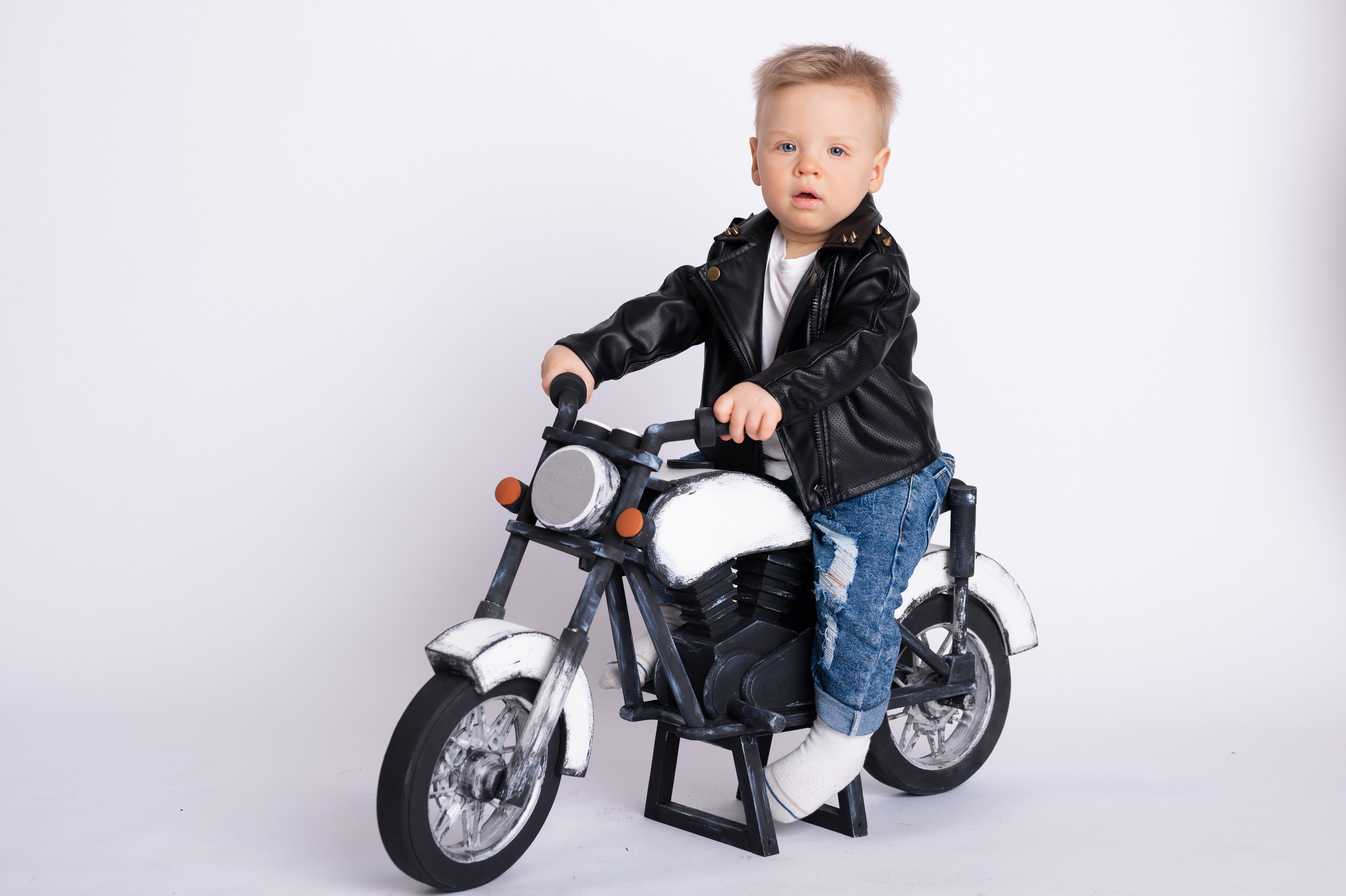 Фотосессия на годик для мальчика. Фотосессия на годик в Москве. Фотограф годовасия