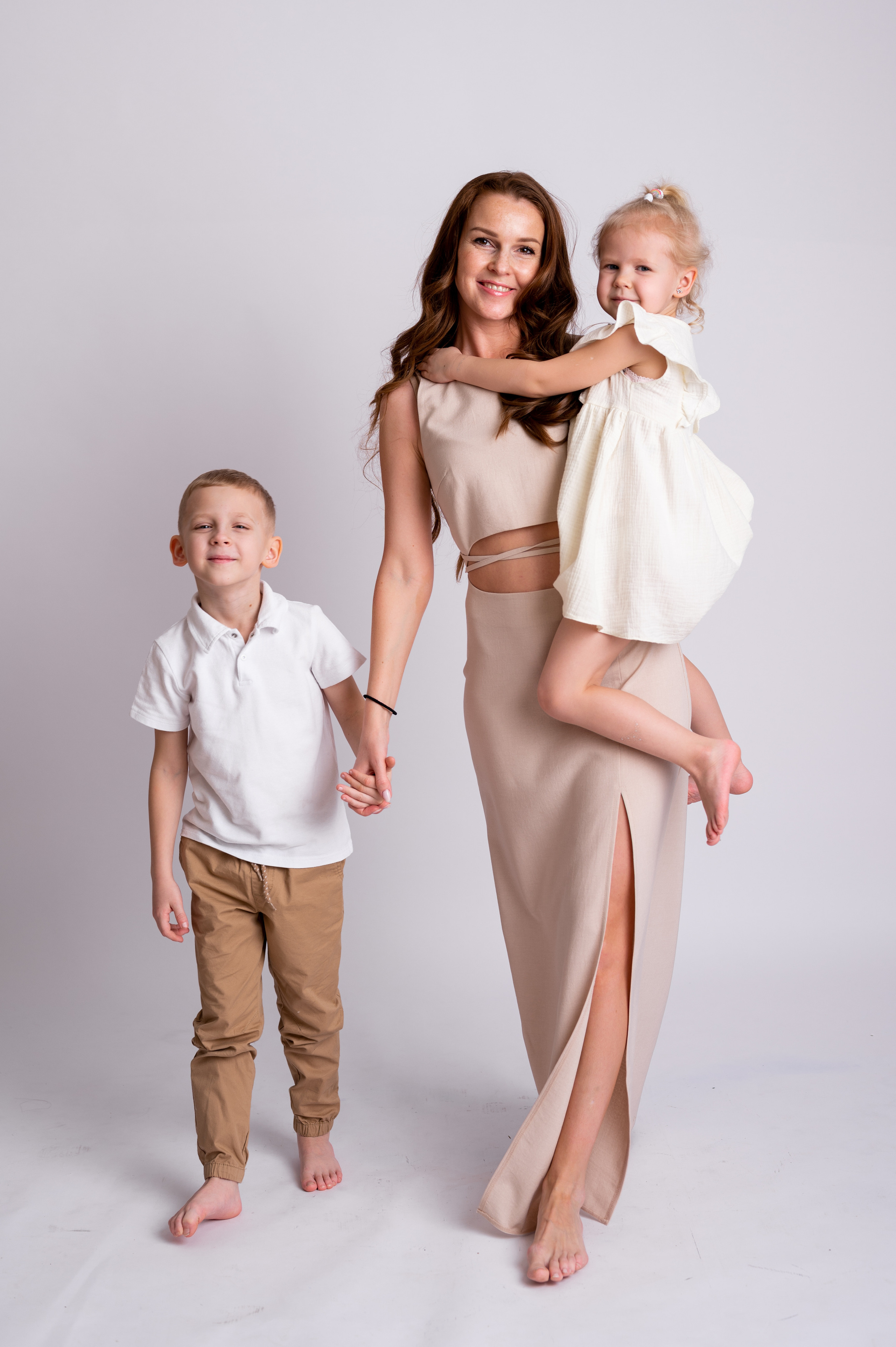 Семейные кадры. Фотосессия на годик в Москве. Фотограф годовасия