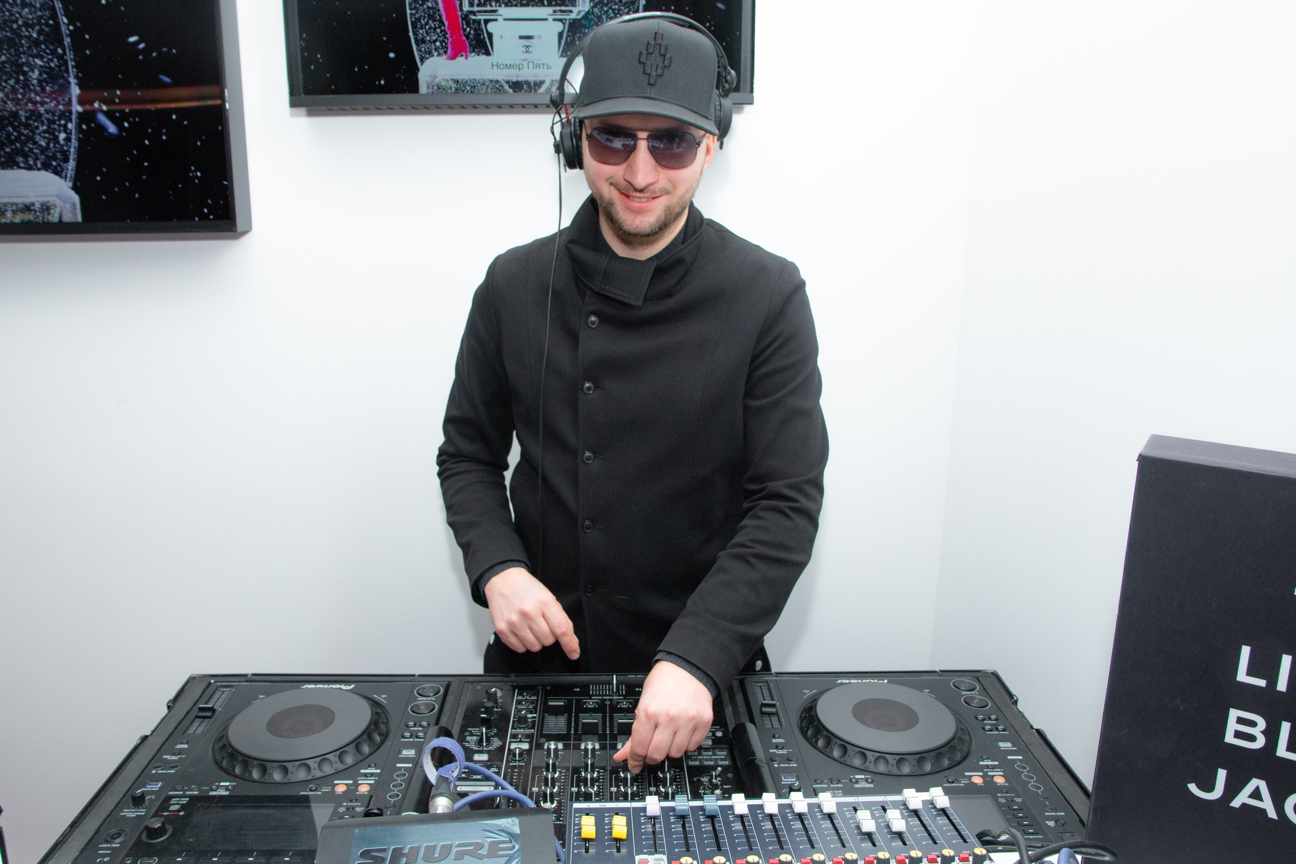 Chanel Екатеринбург. Предметный и репортажный фотограф Алексей Кротов