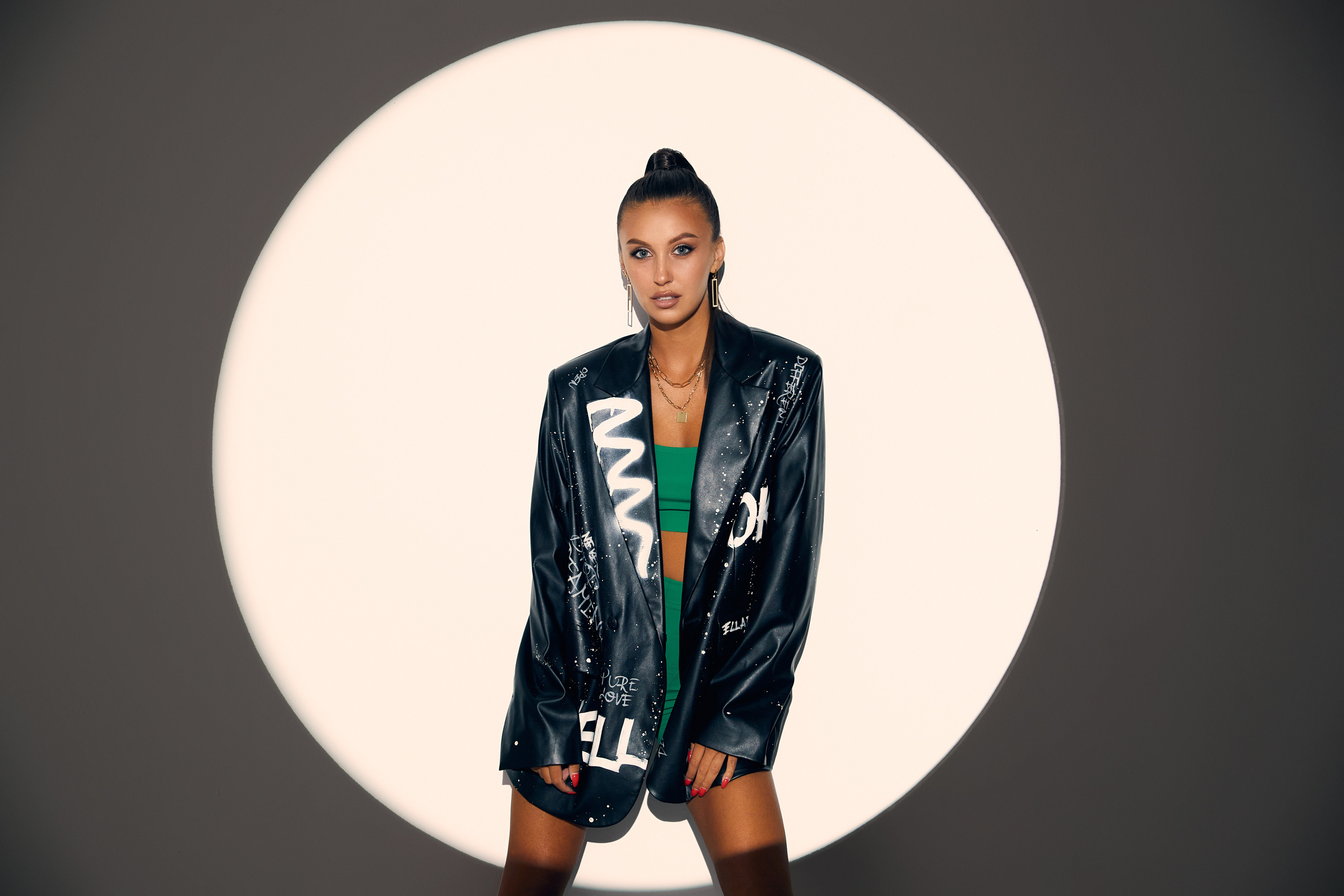 Карина. Репортажный и спортивный фотограф в Екатеринбурге, а также городах России — Алексей Колчин