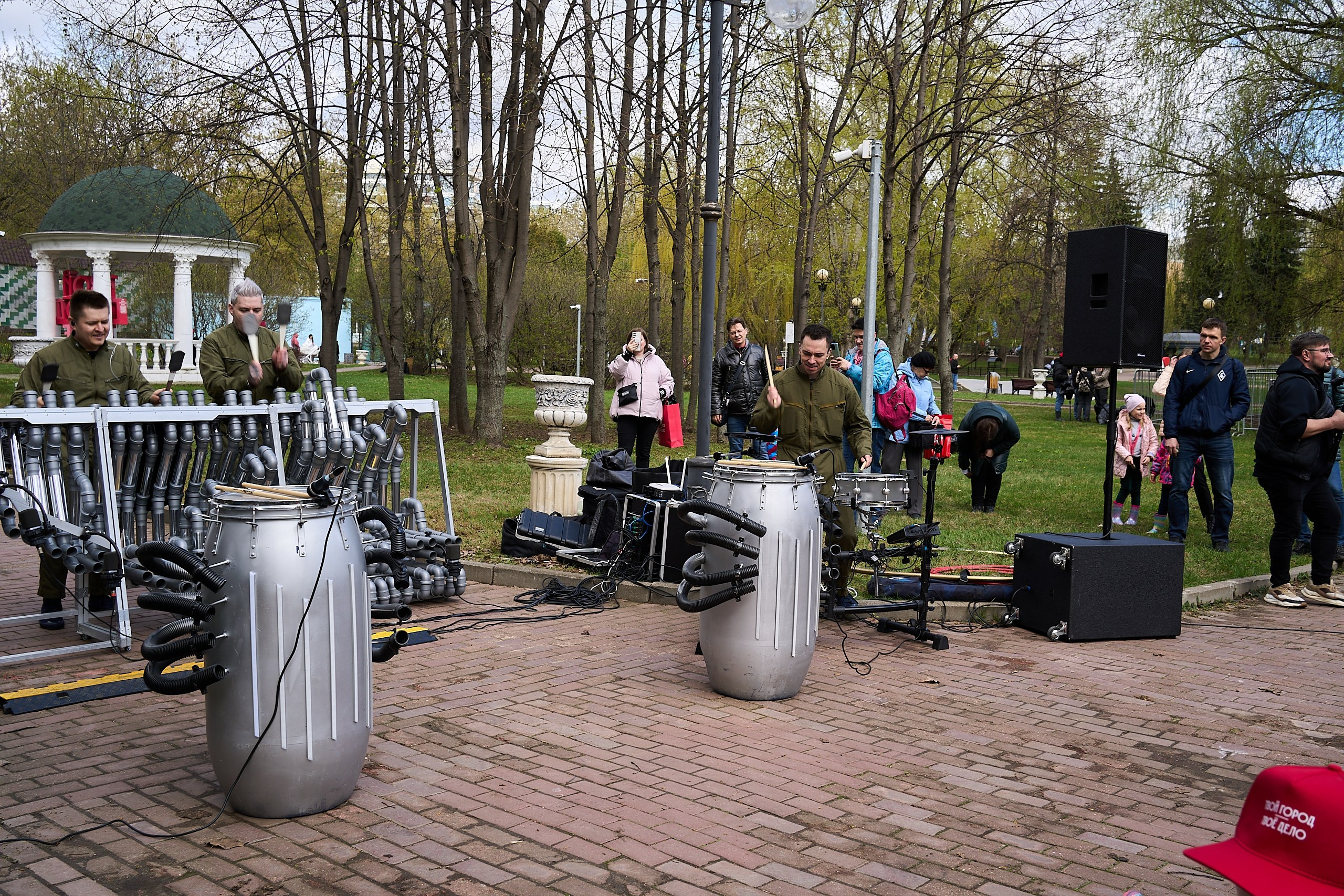 Субботник у Управления делами Мэра и Правительства Москвы. Фотограф и Видеограф в Москве. Олег Корушев