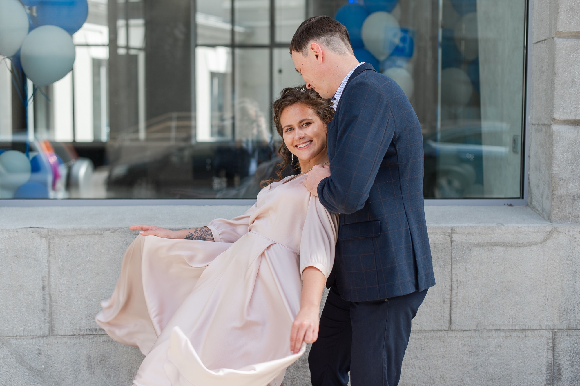 Танцующие молодожёны. Свадебный и семейный фотограф в Омске Мормулев Михаил