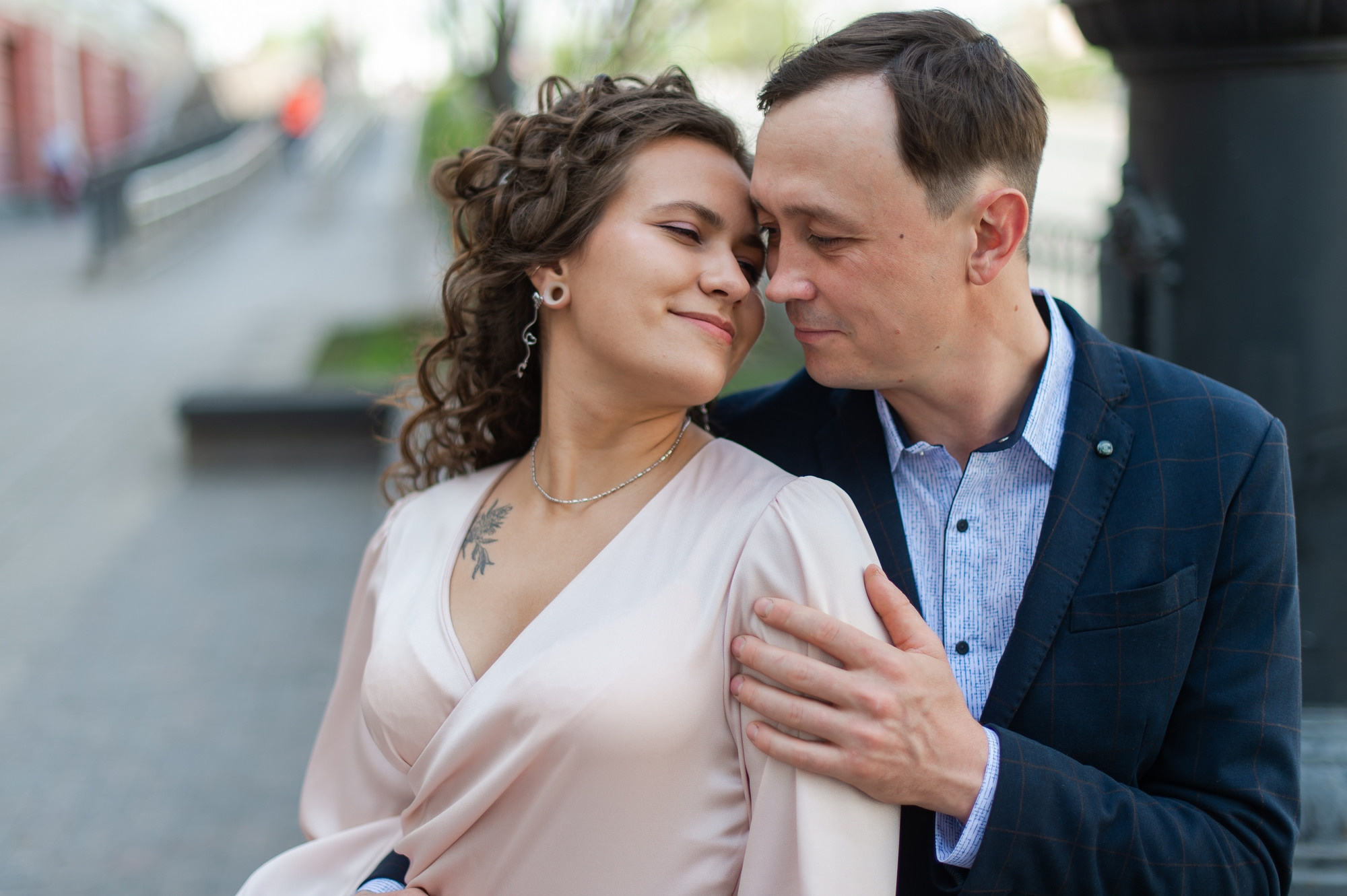 Танцующие молодожёны. Свадебный и семейный фотограф в Омске Мормулев Михаил