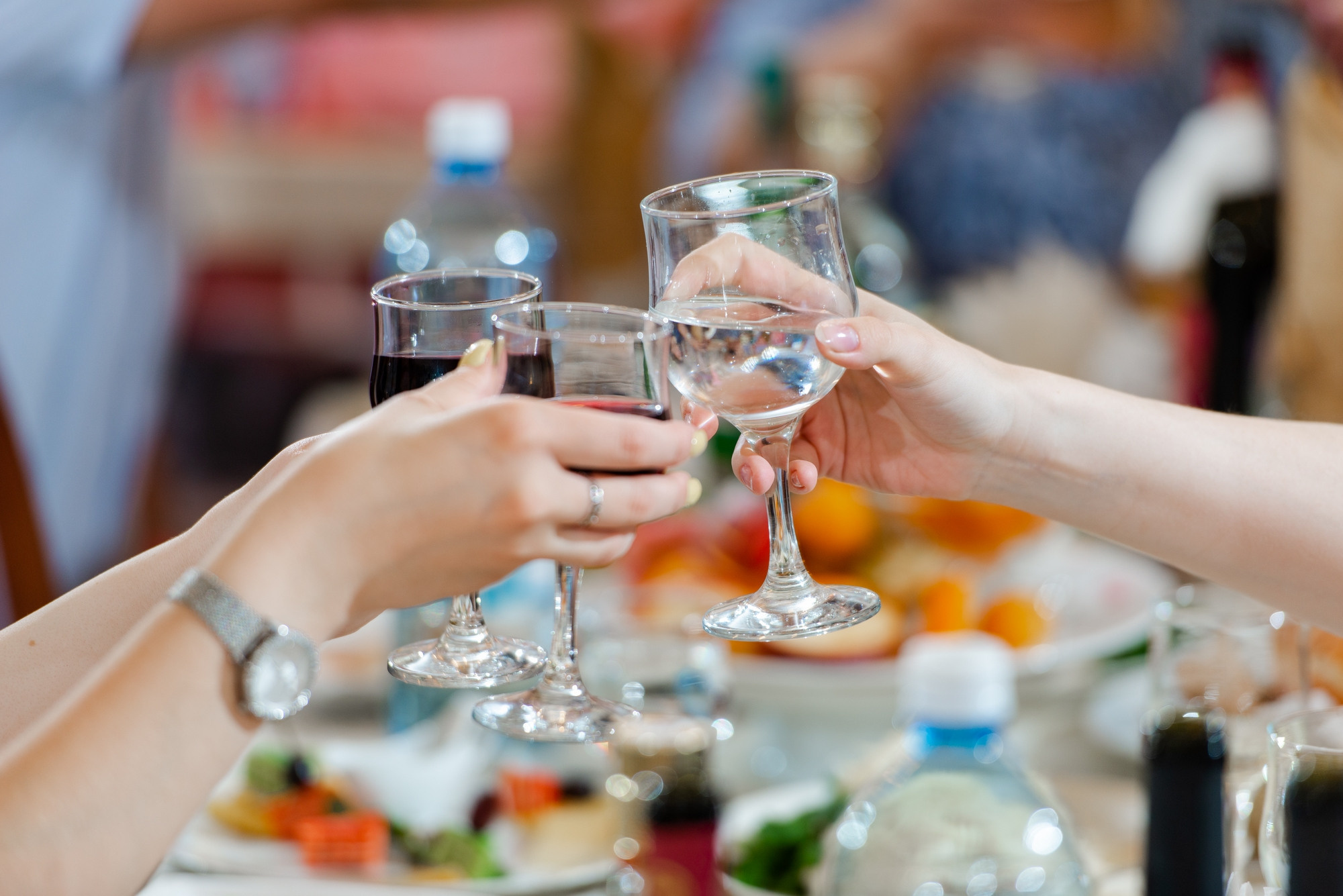 Танцующие молодожёны. Свадебный и семейный фотограф в Омске Мормулев Михаил