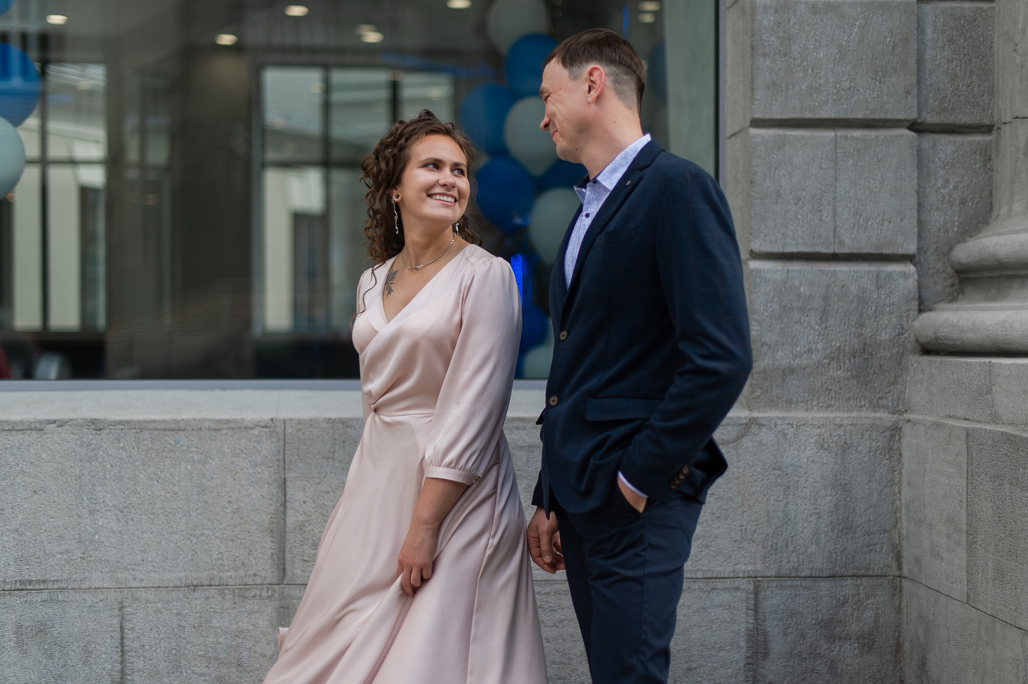 Танцующие молодожёны. Свадебный и семейный фотограф в Омске Мормулев Михаил