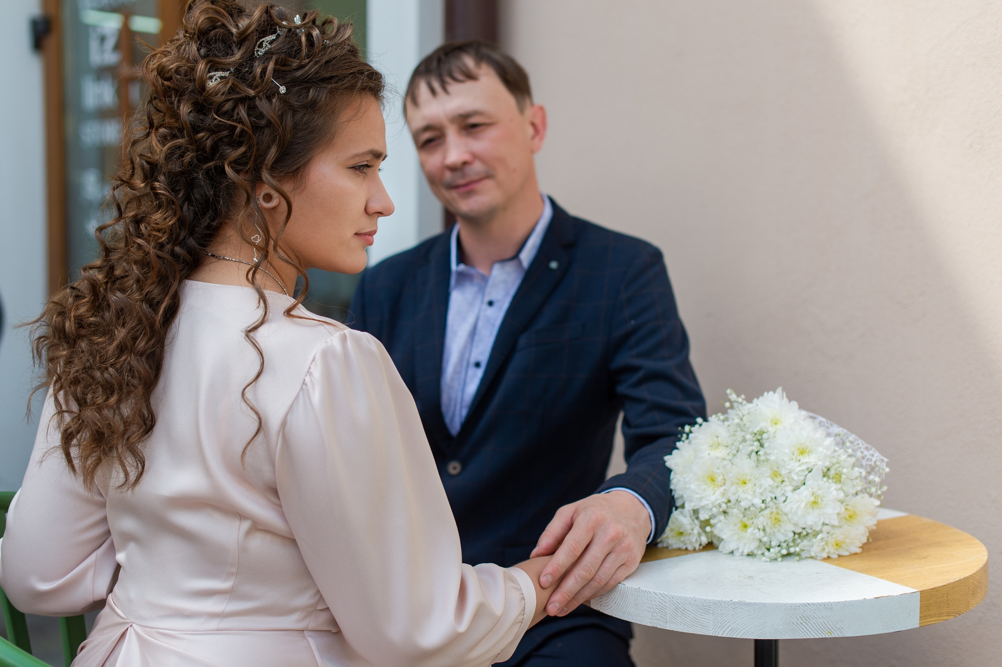 Танцующие молодожёны. Свадебный и семейный фотограф в Омске Мормулев Михаил