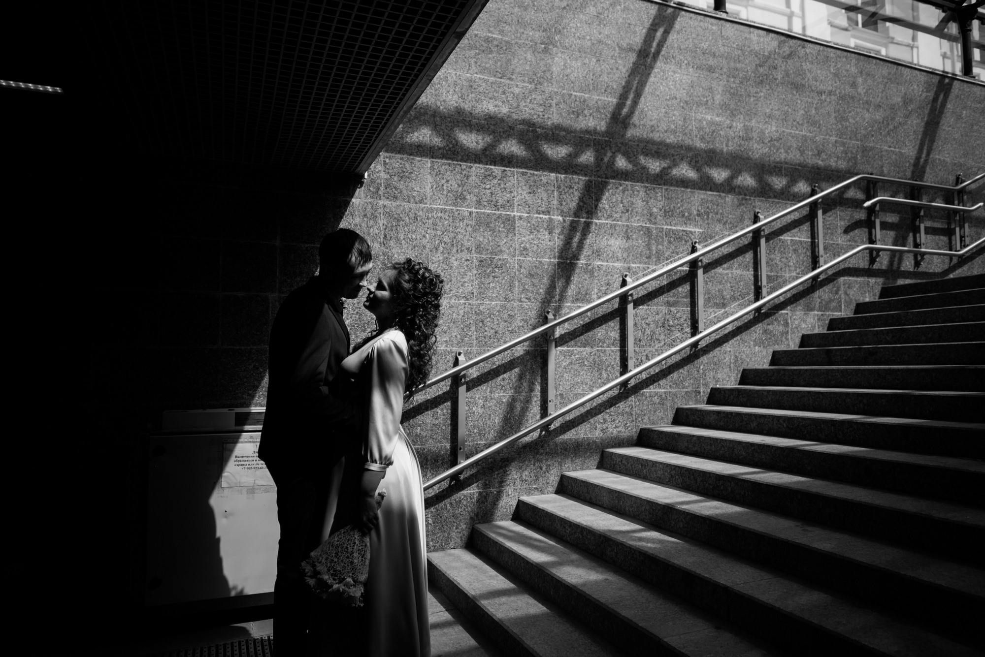 Танцующие молодожёны. Свадебный и семейный фотограф в Омске Мормулев Михаил