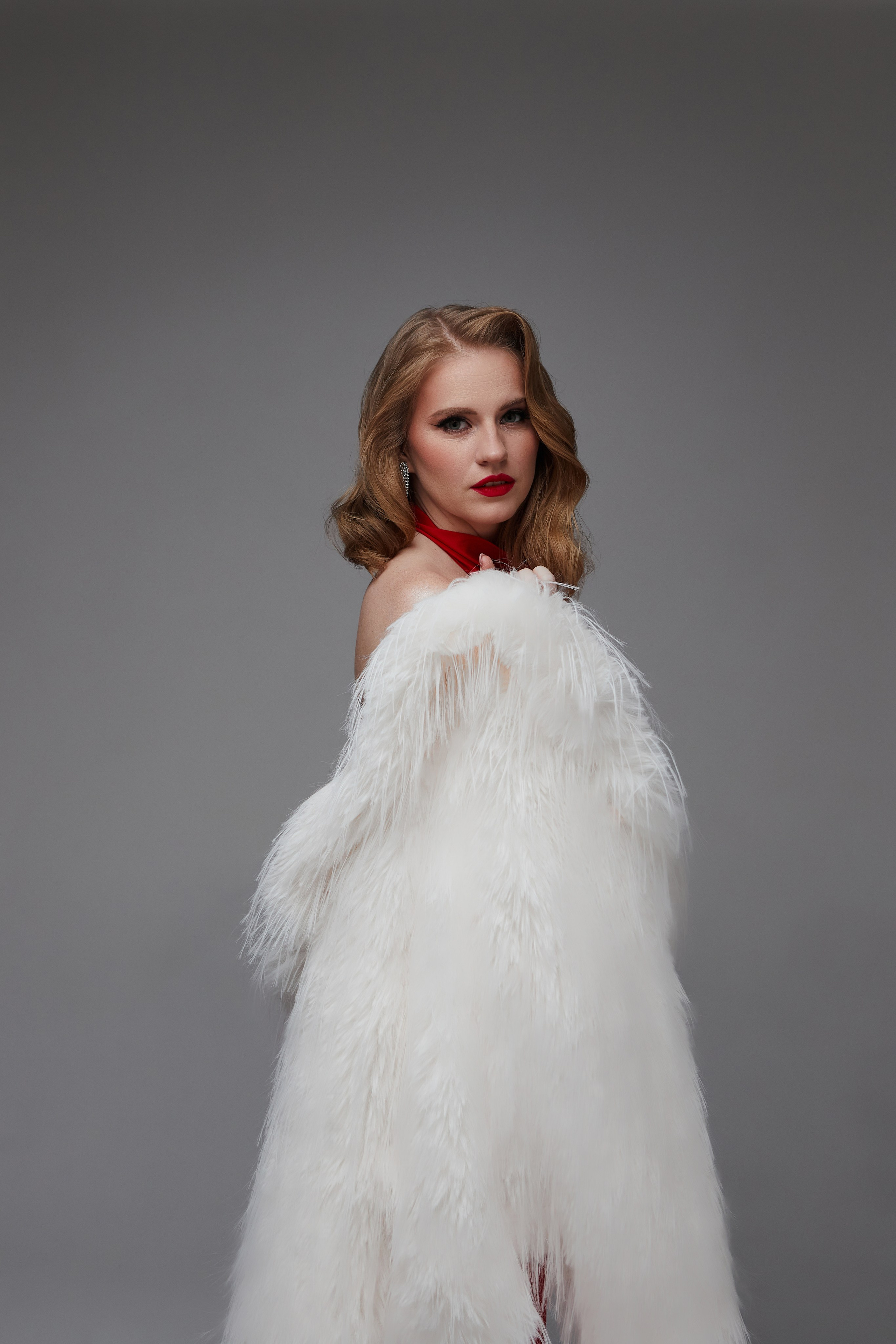 Алена рэд. Свадебный и семейный фотограф в Сочи-Красной поляне Ларионова Анна