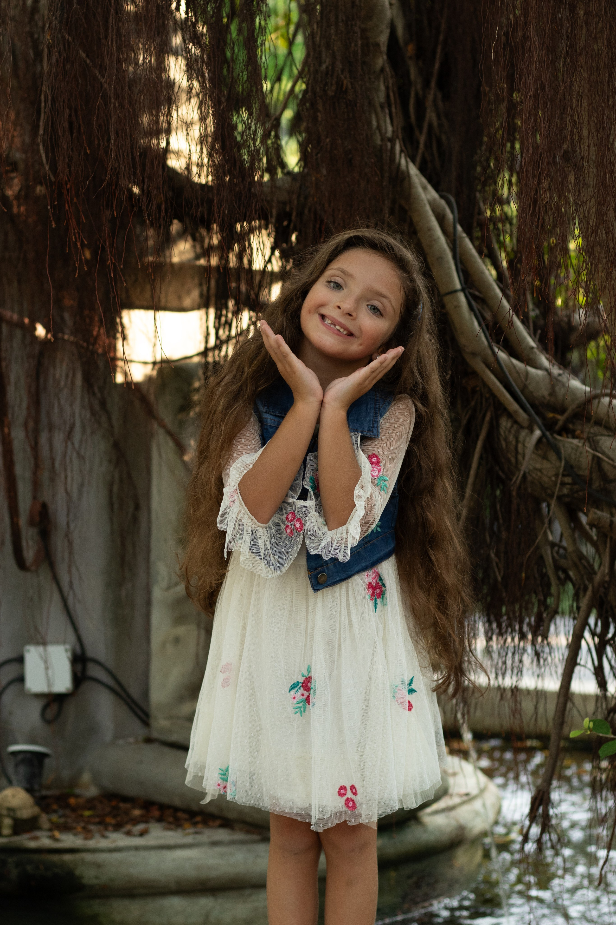 Daria, Michelle and Leon. Portrait photographer in Thailand