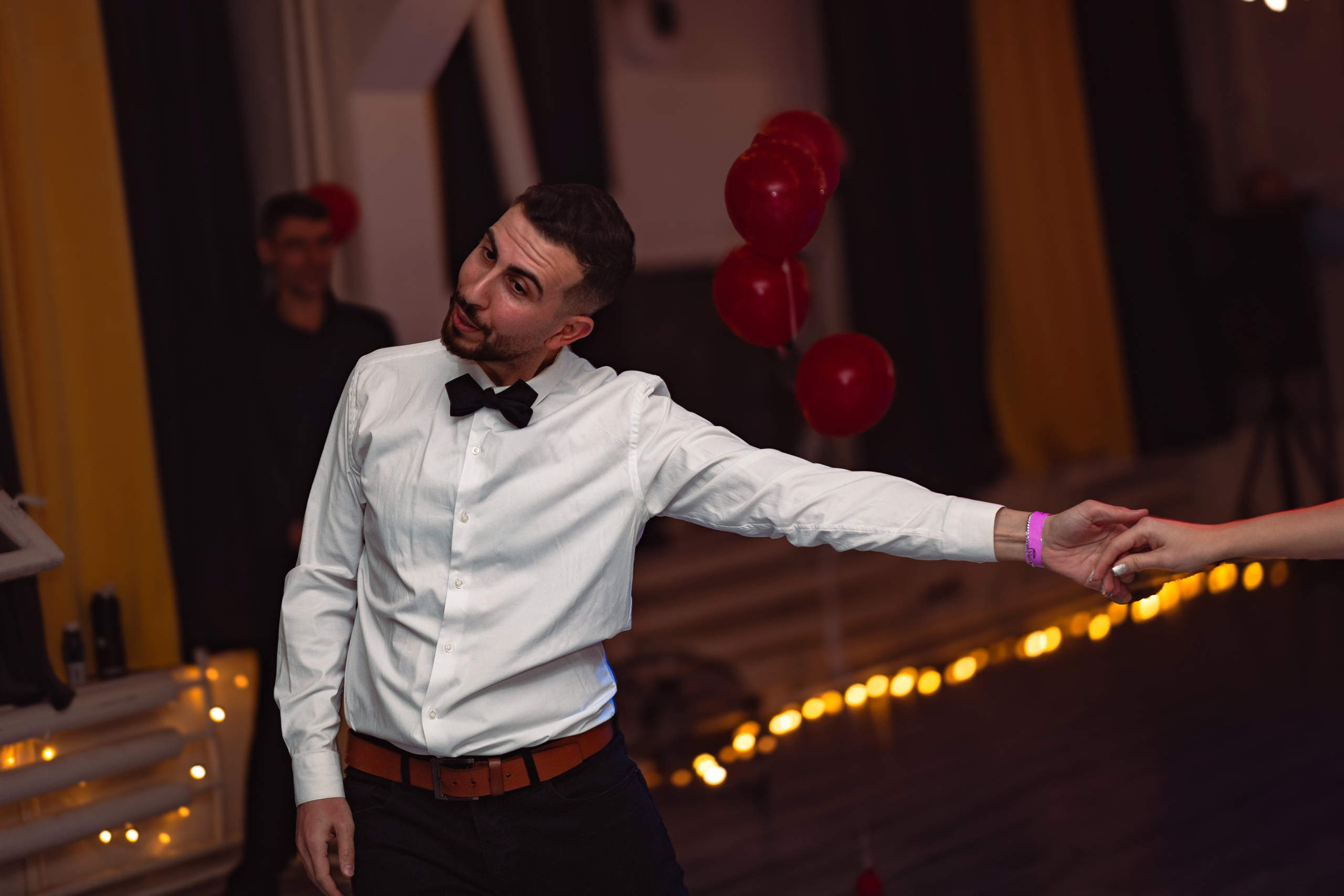 Dance cafe вечеринка