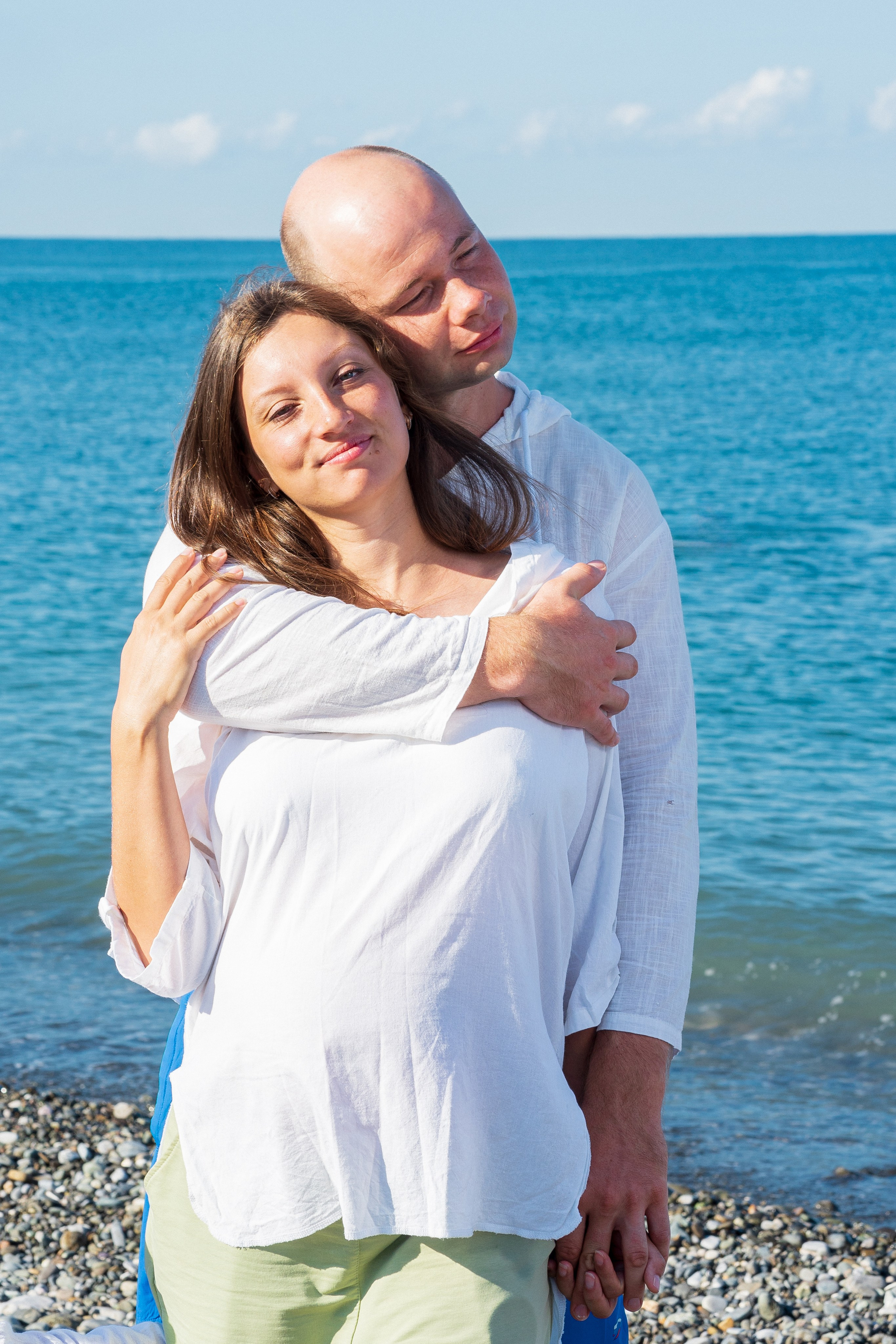 Семейная летняя съемка на пляже и в сквере. Фотограф в Сочи Тиунова Маргарита и Тиунов Евгений