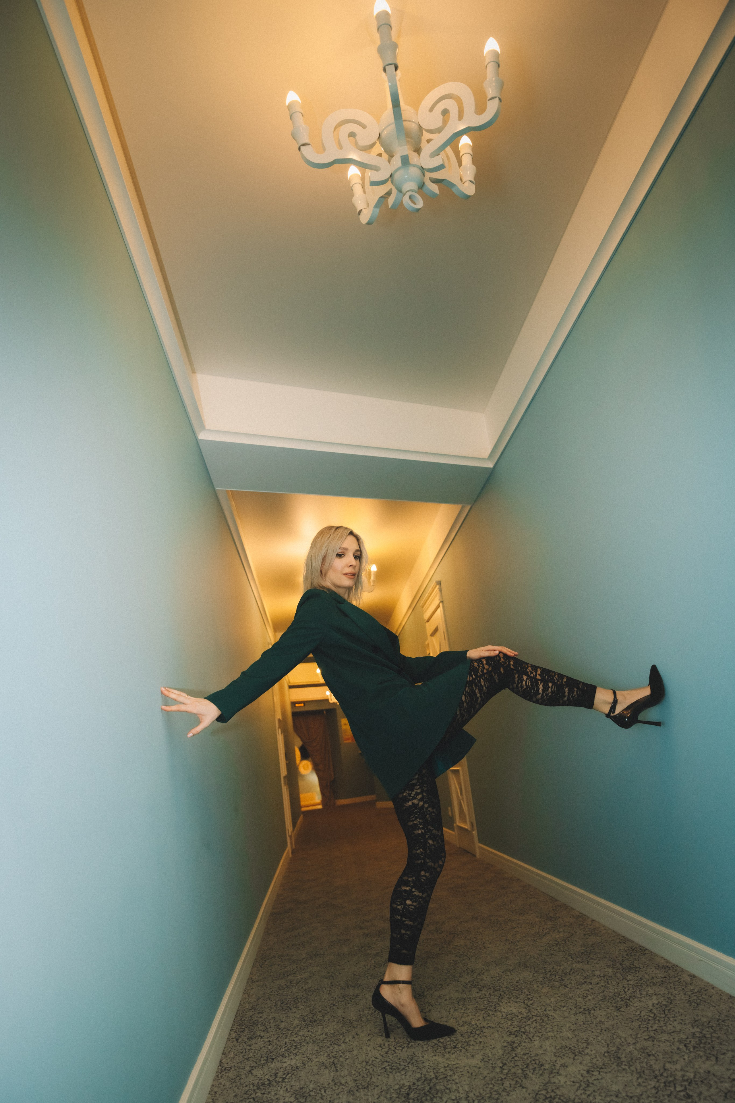 Ирина — Портрет в «Мадам Эль», г. Светлогорск. Фотограф Зеленоградск Красильникова Елена