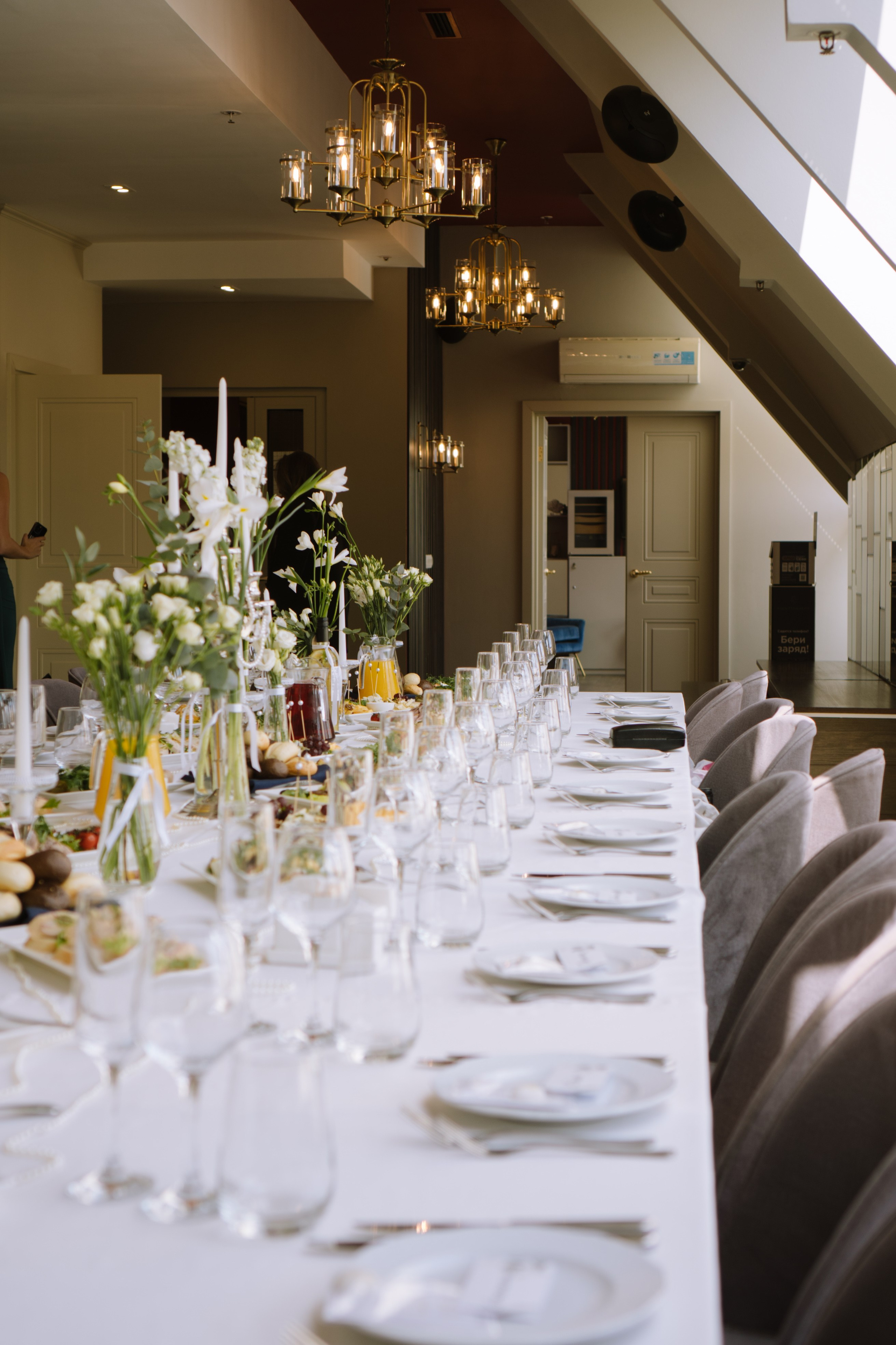 СВАДЕБНЫЙ БАНКЕТ НА ВЛАДИМИРСКОЙ В САНКТ-ПЕТЕРБУРГЕ (КАМЕРНАЯ СВАДЬБА). Профессиональный фотограф, Санкт-Петербург — Виктория Богомолова