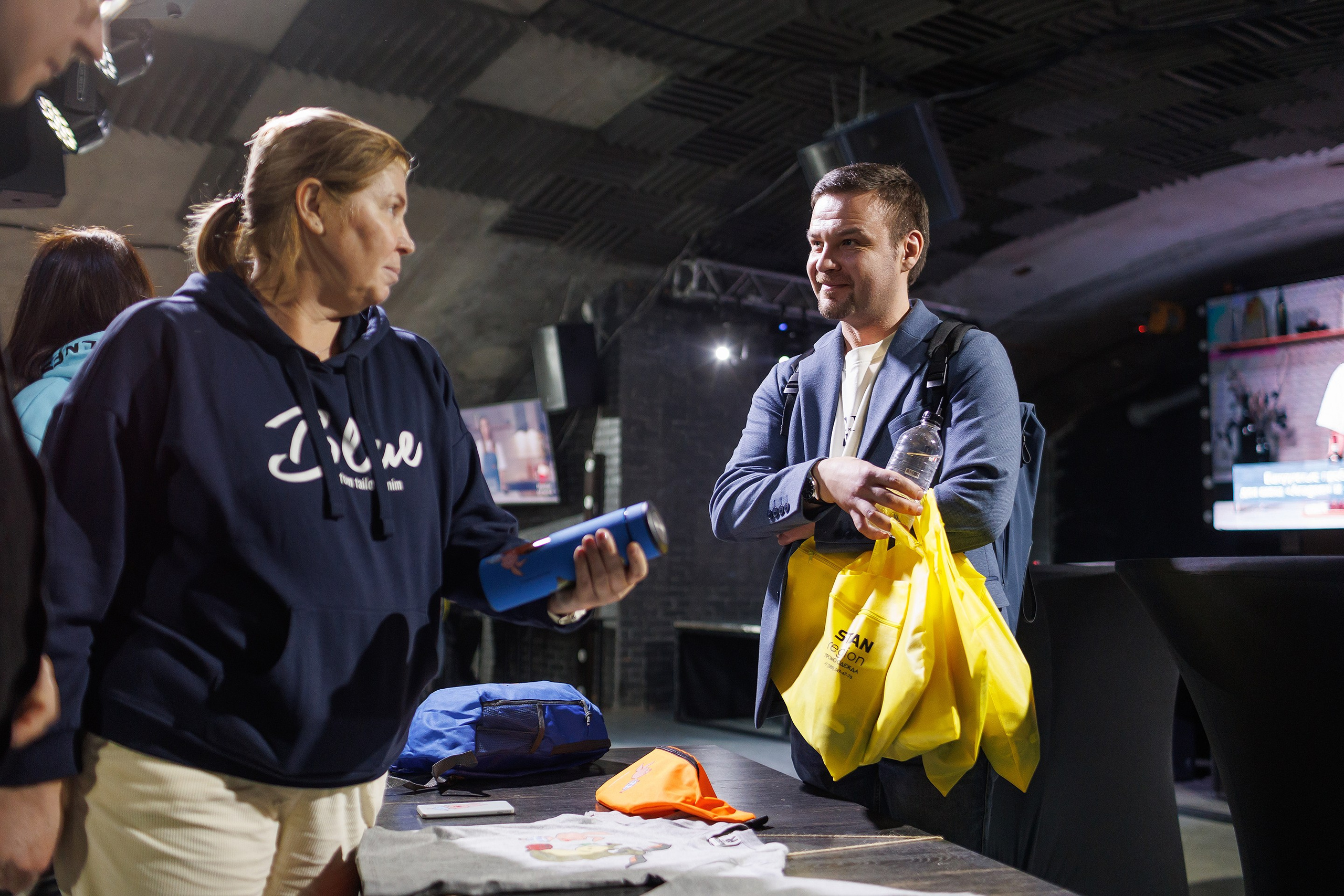 Репортажная фотосъемка мероприятия. Профессиональный фотограф в Новосибирске
