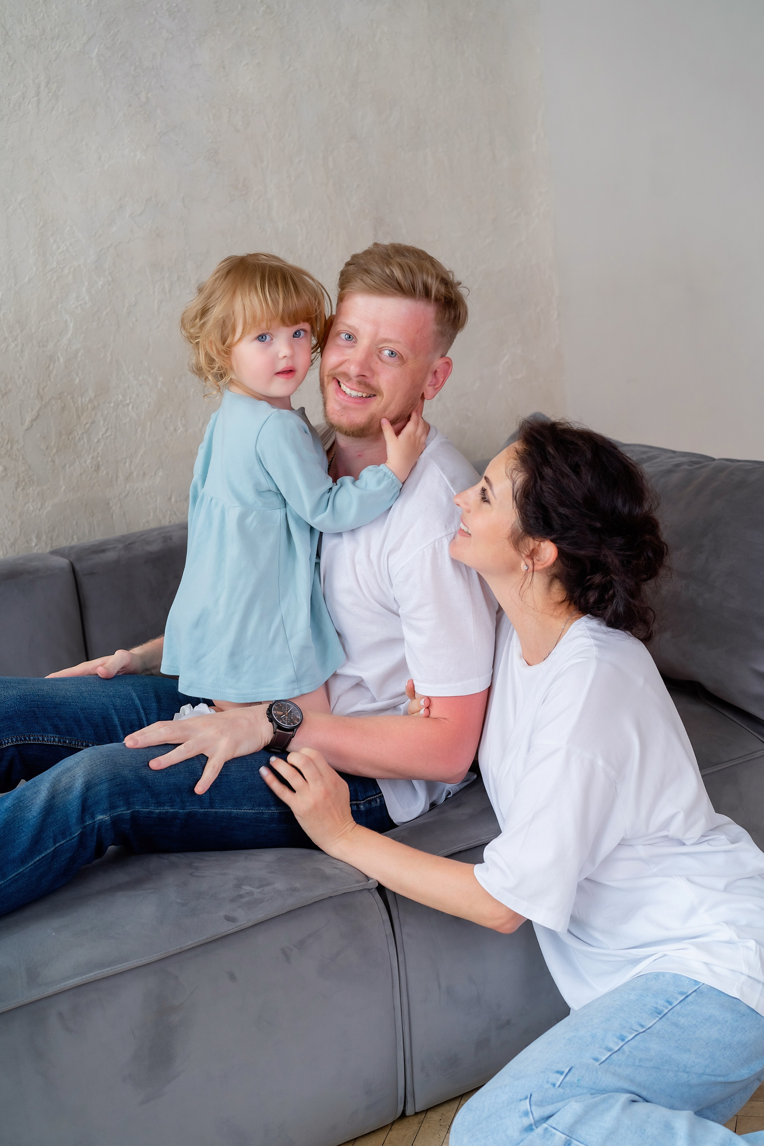 Анна и семья. Семейный и женский фотограф. Видеомейкер в Новосибирске