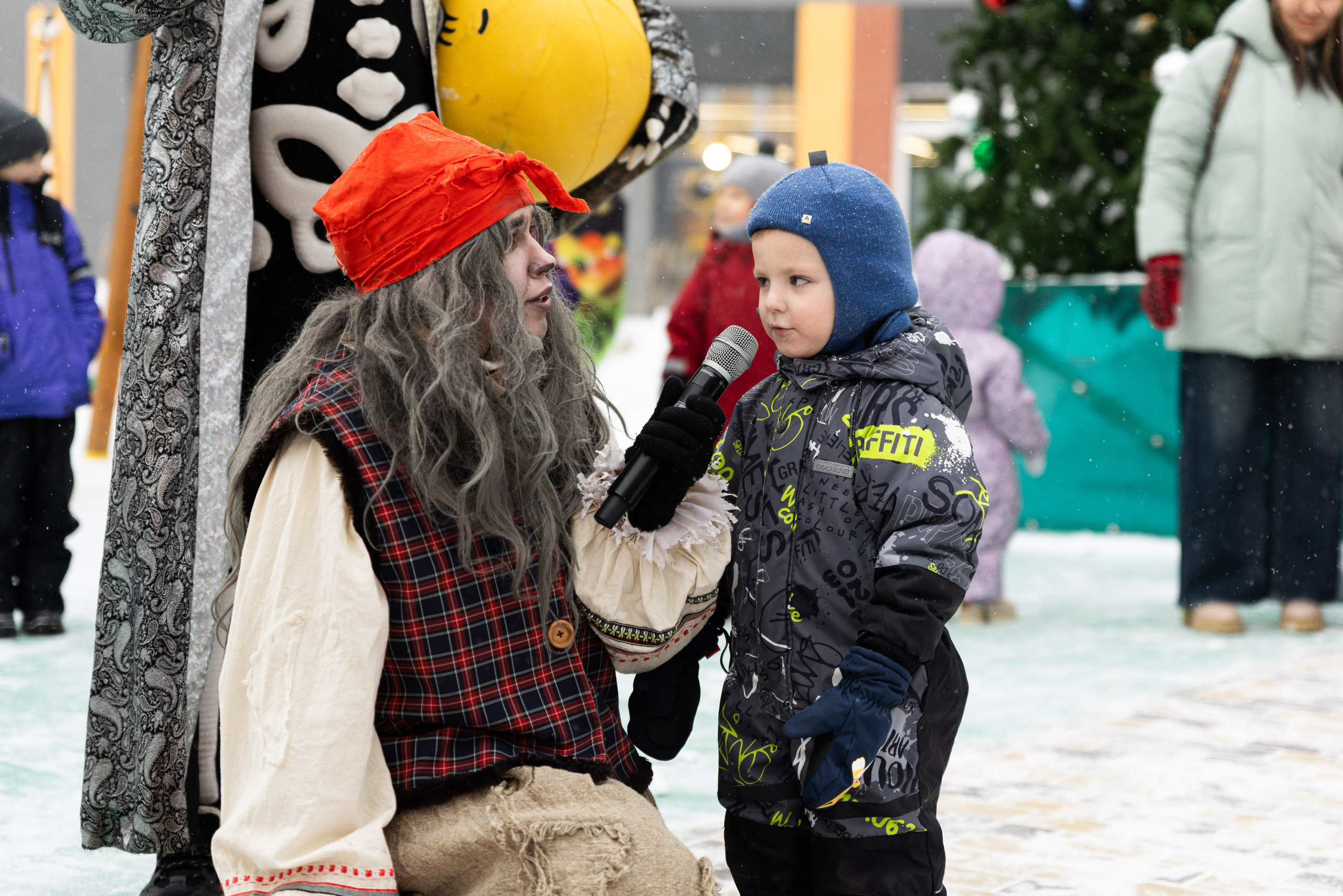 Елка у «Ривьеры», ЖК Veer Park. Фотограф Родион Нарудинов