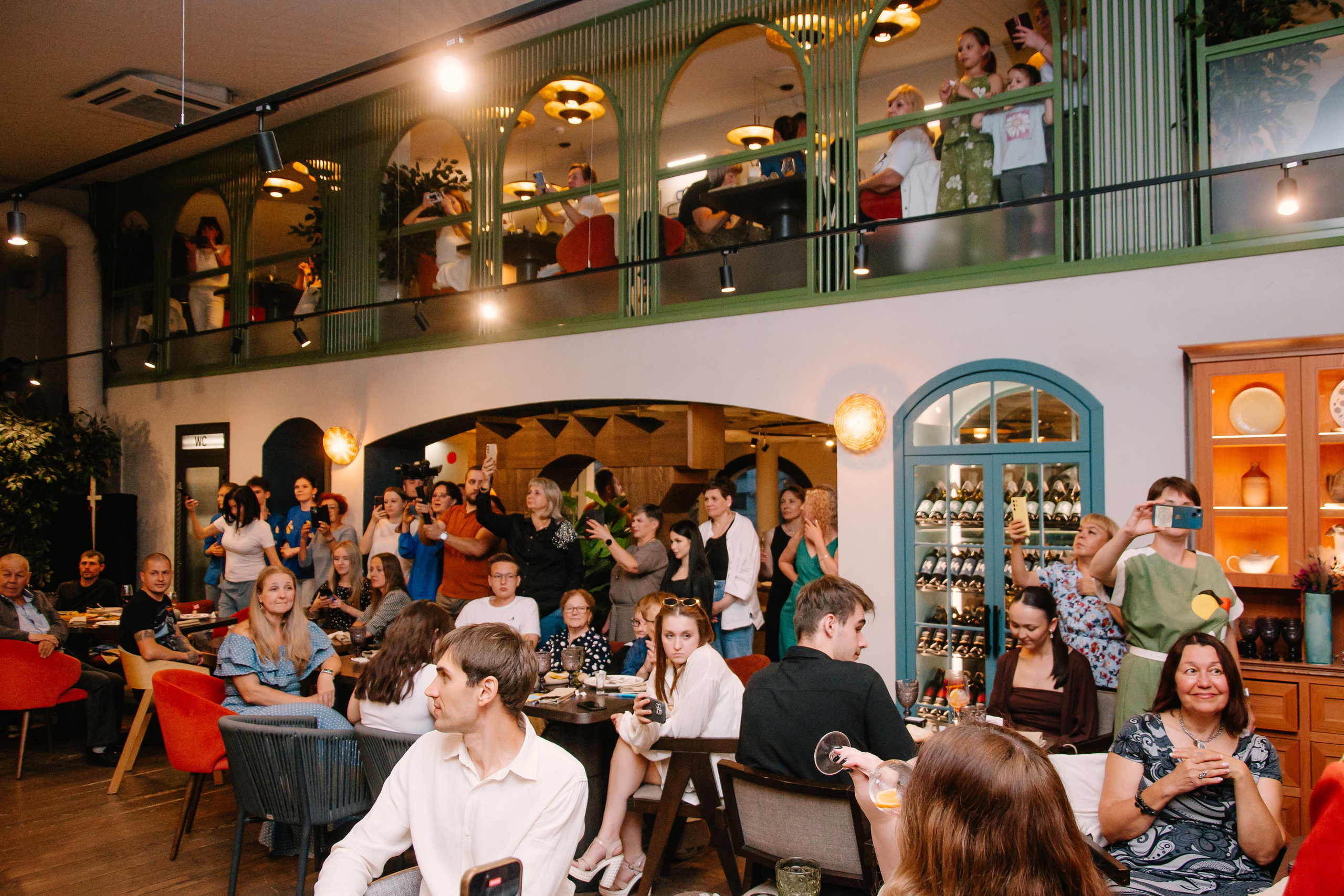 1 год ресторану Аджикинежаль. Фотограф в Челябинске Любовь Денисенко