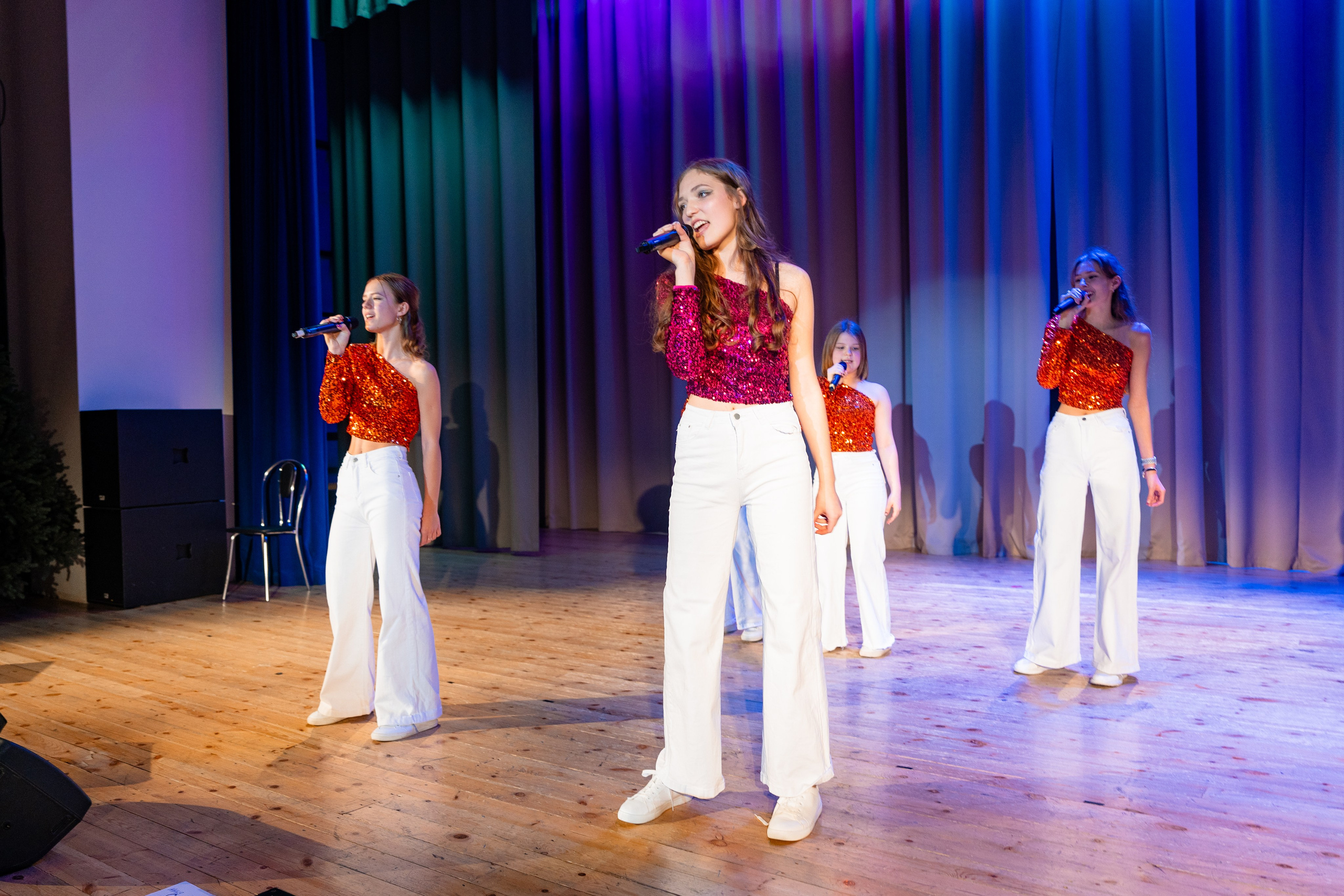 Концерт ДК Буривестник. Фотограф Никита Комаров