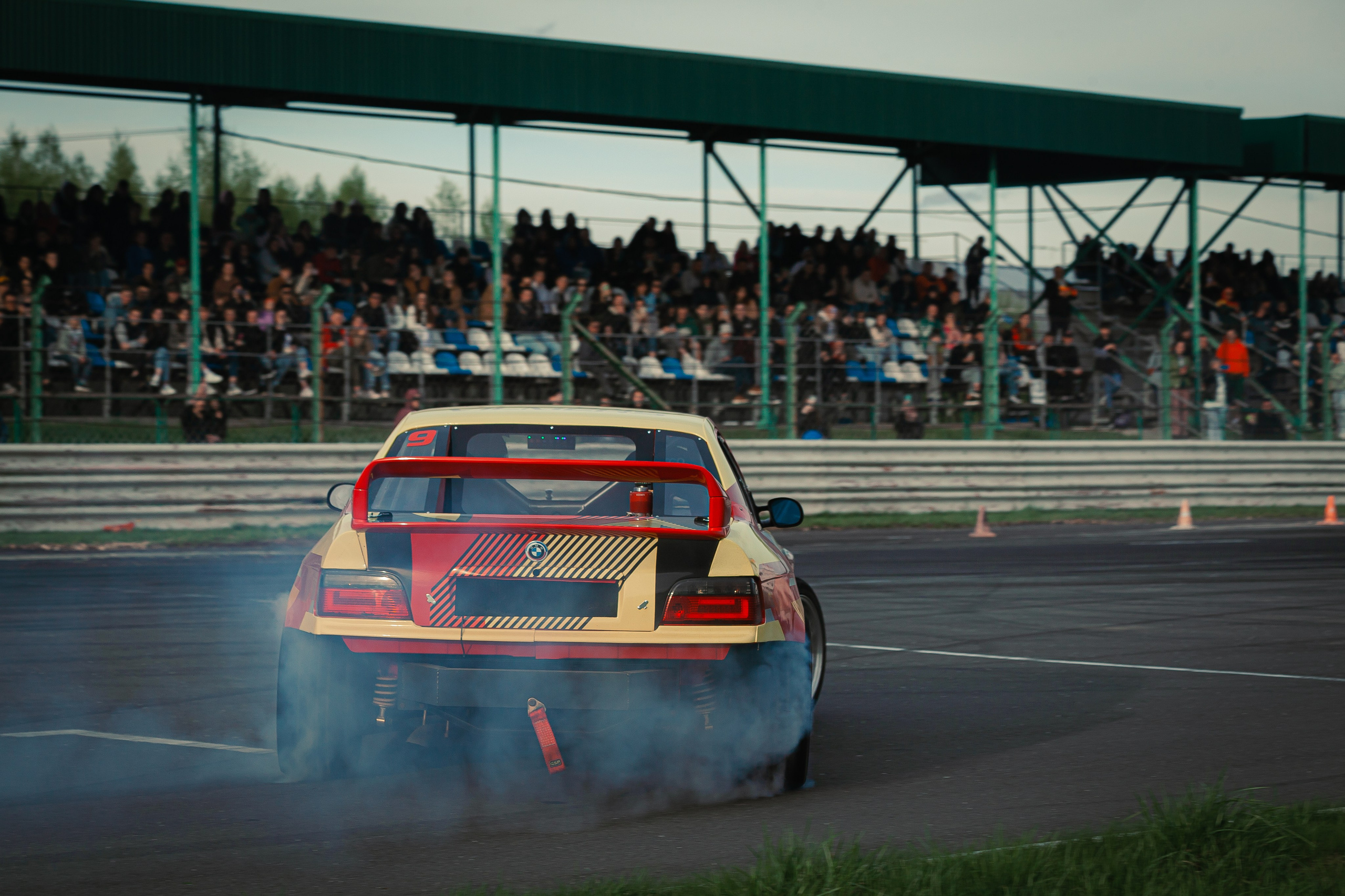 Открытие сезона NotDaily 2024. Леонид Рябов — фотограф в Нижнем Новгороде