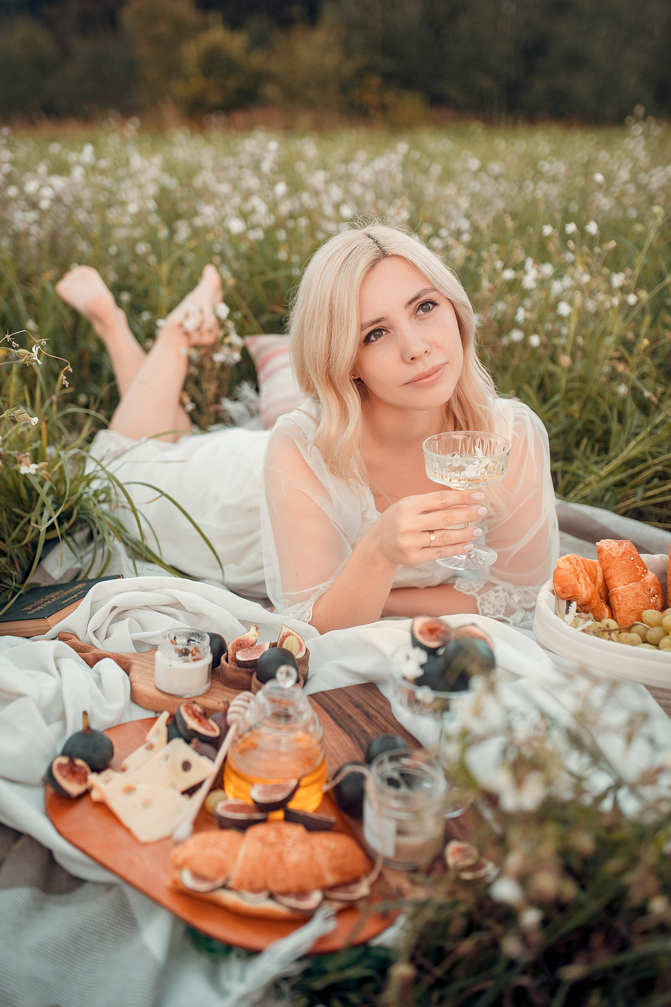 Волшебная поляна цветов. Свадебный, семейный и детский фотограф в Москве и области