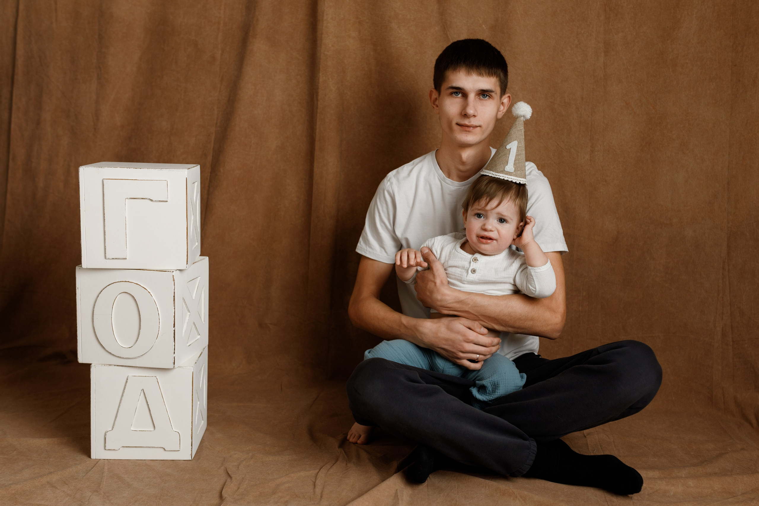 Годики. Фотограф новорождённых семейный фотограф Томск Елена Каплина