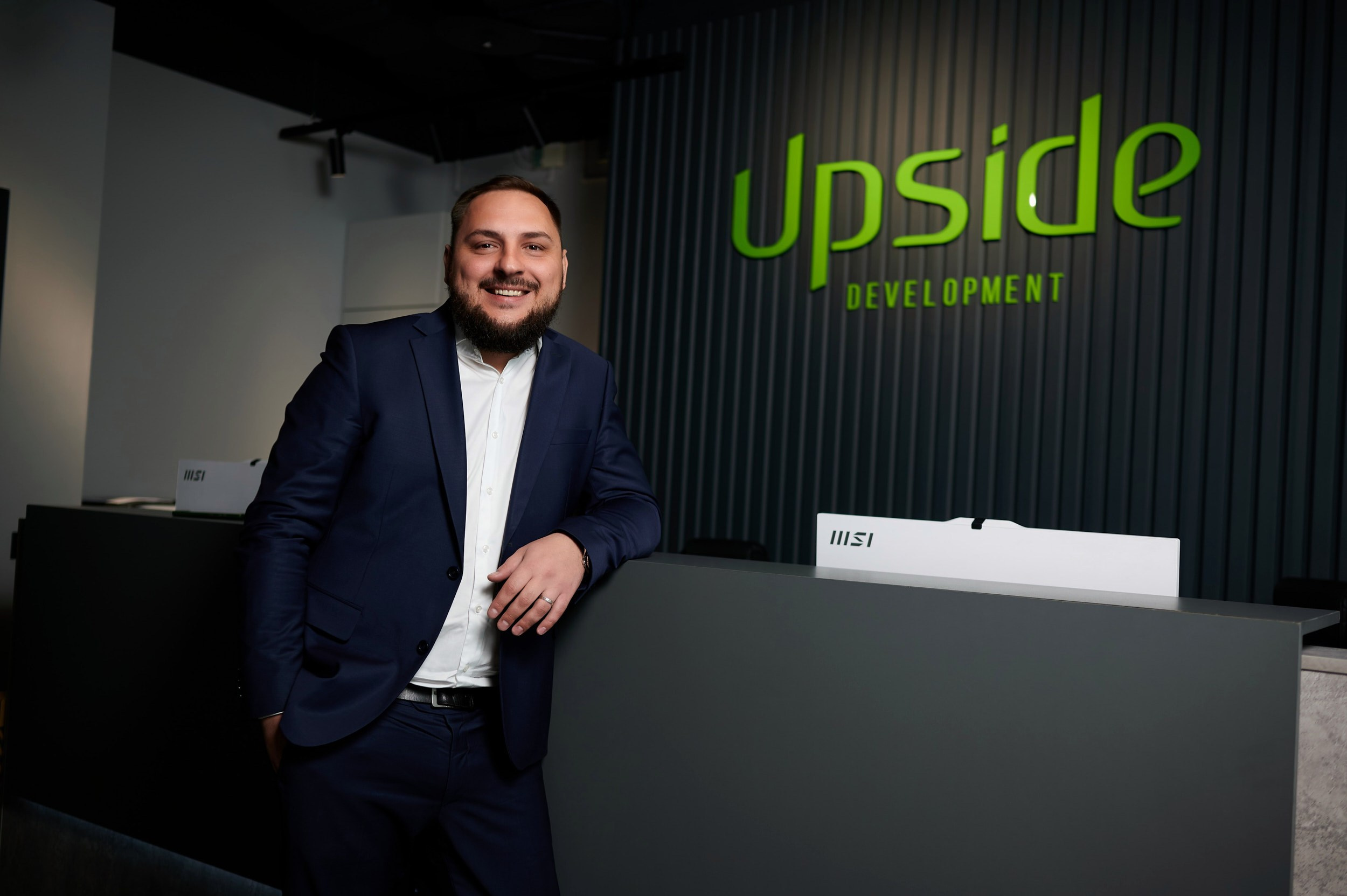 Бизнес-портреты и съемка команд в Москве — в офисе или студии. Герман Лепёхин коммерческий фотограф в Москве: репортаж, портреты, интерьеры, производство