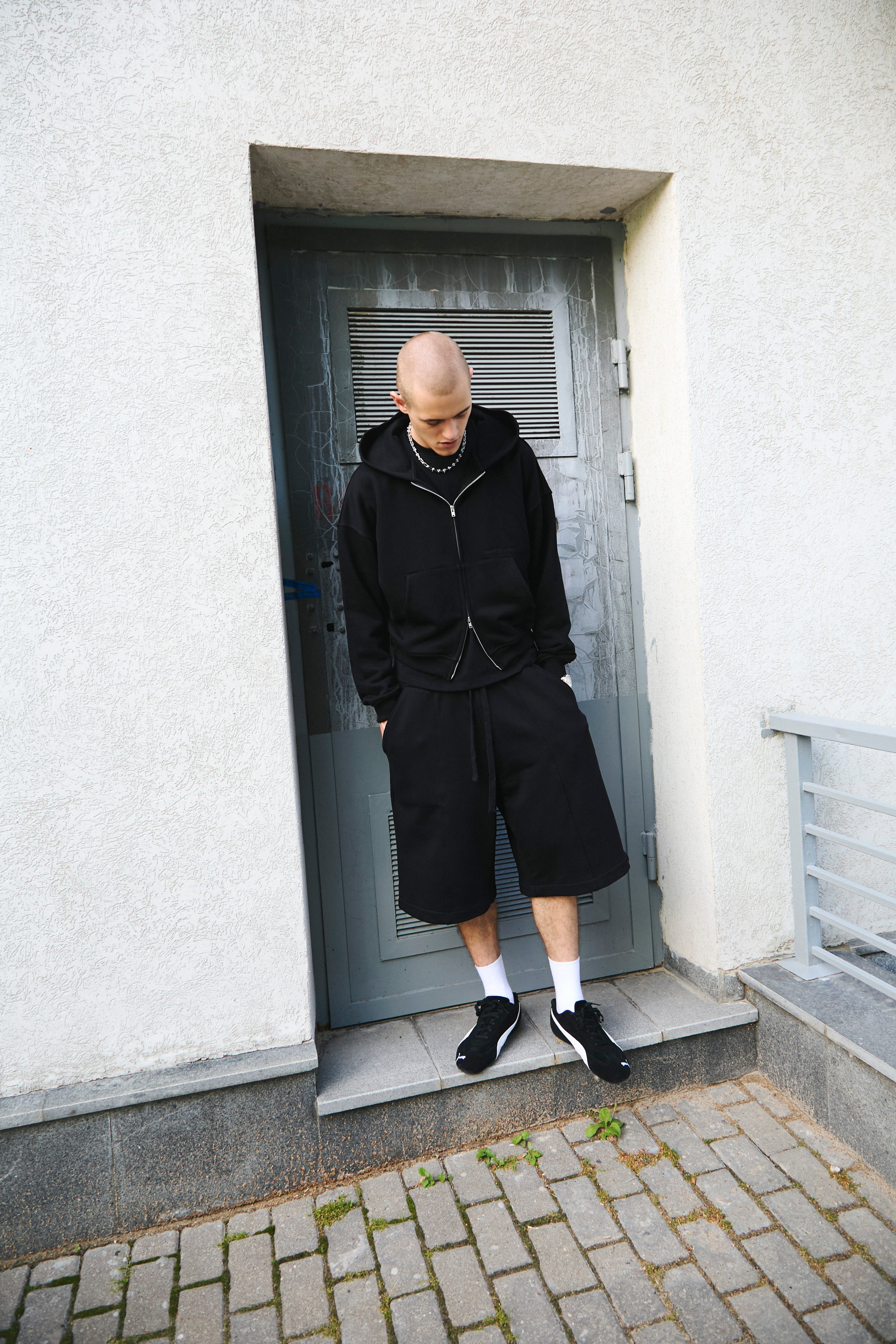 Acme Du Plaisir. Arina Kharakhashian